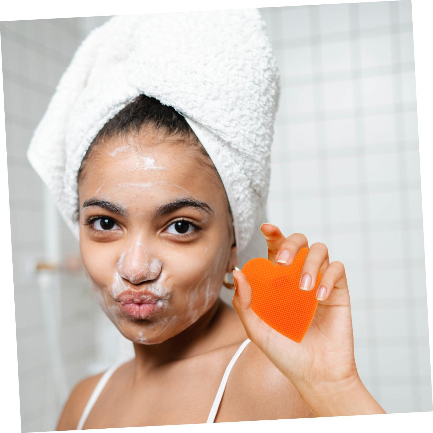 SOESFOUFU SOESFOUFU Manual Face Cleansing Brush Set 4pcs Love Heart Design for Deep Pore Cleaning