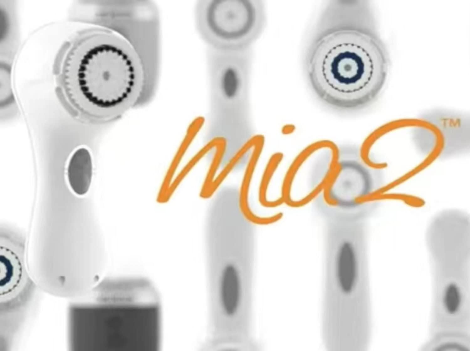 Clarisonic Clarisonic Mia 2 Cleansing System, 2 Speeds for Gentle and Everyday Cleansing Set (White)