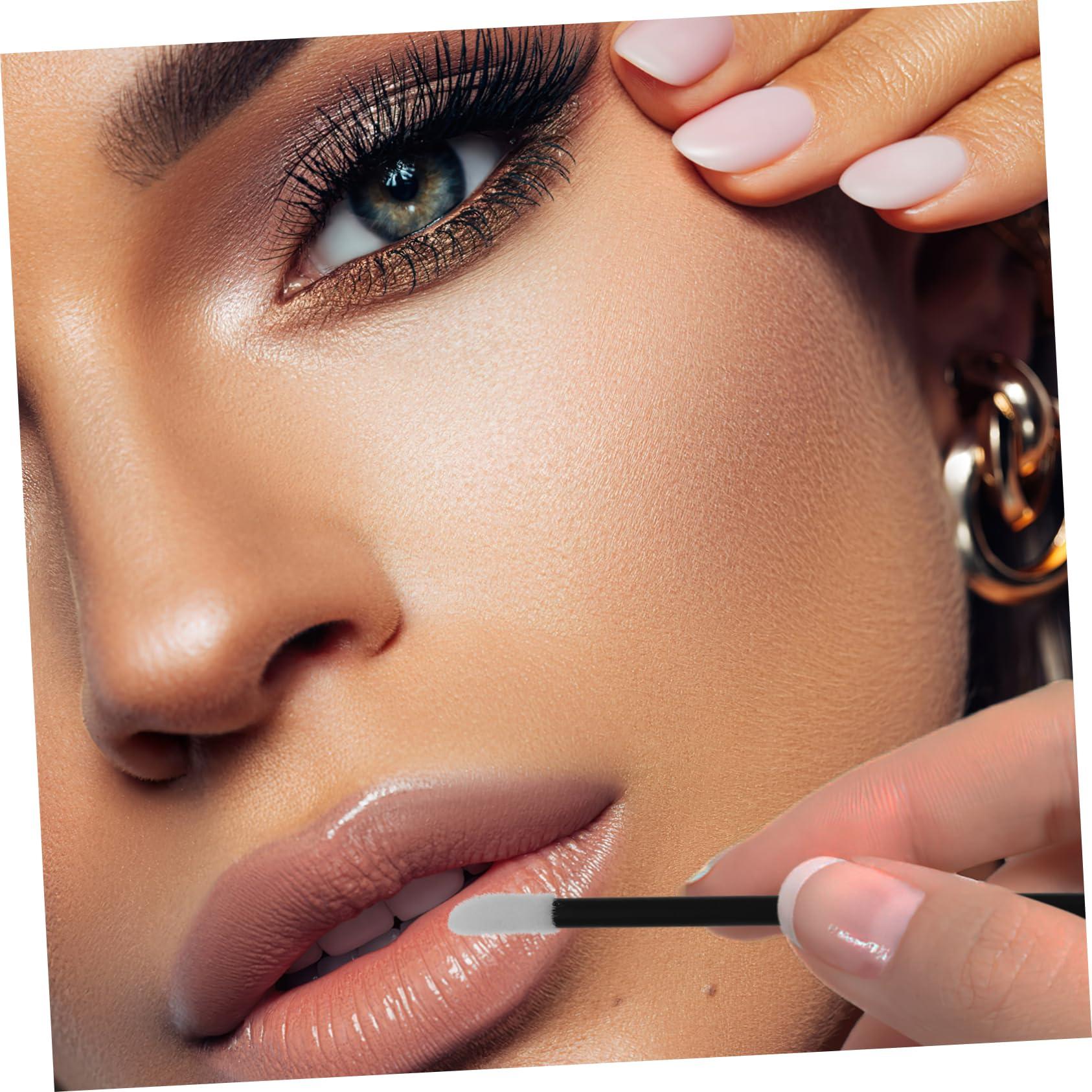 OHPHCALL OHPHCALL 200Pcs Hollow Disposable Lip Brush Applicator Tool for Lipstick Lip Gloss and Lip Mask Portable Makeup Brushes for Precise Lip Application