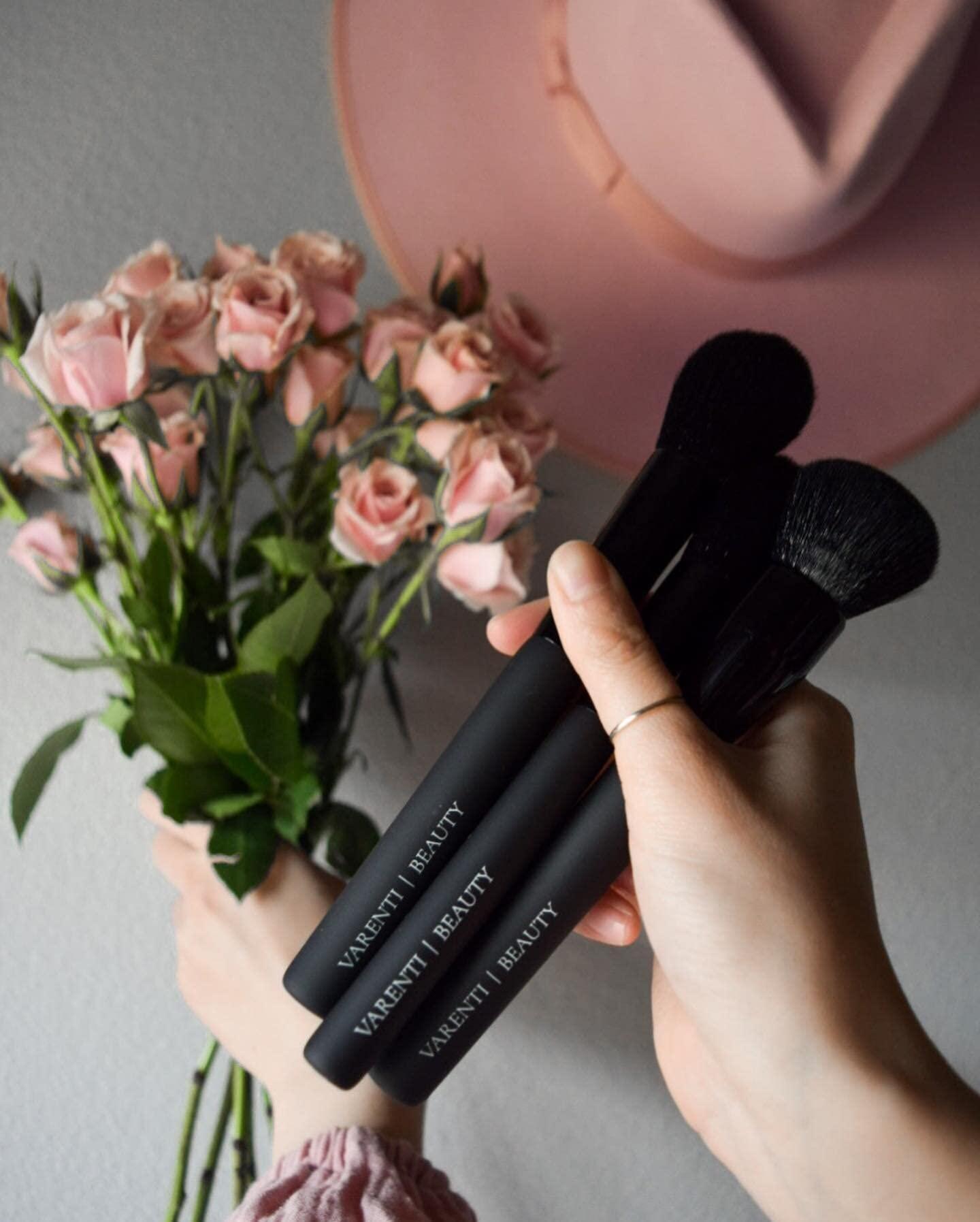 VARENTI BEAUTY VARENTI BEAUTY Pro Powder Face Brush | Blush