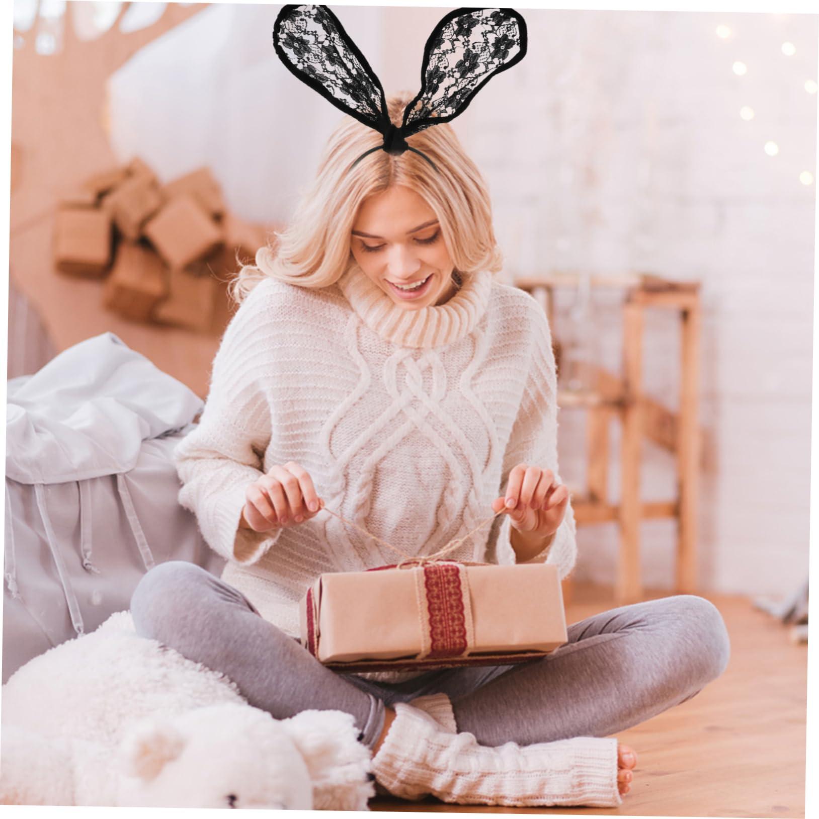 Saie Saie Glowy Super Gel Lightweight Illuminator - Wear Alone or Under Makeup For Glowy Skin - Starglow (1 oz) Bundled With Dew Blush - Lightweight, Blendable, Buildable Cream Gel Blush - Chilly (0.40 oz)