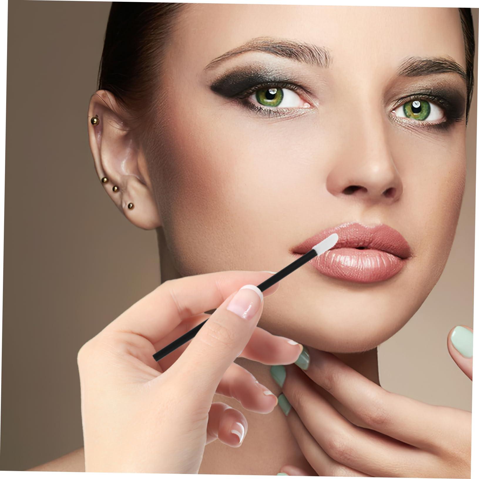 OHPHCALL OHPHCALL 200Pcs Hollow Disposable Lip Brush Applicator Tool for Lipstick Lip Gloss and Lip Mask Portable Makeup Brushes for Precise Lip Application