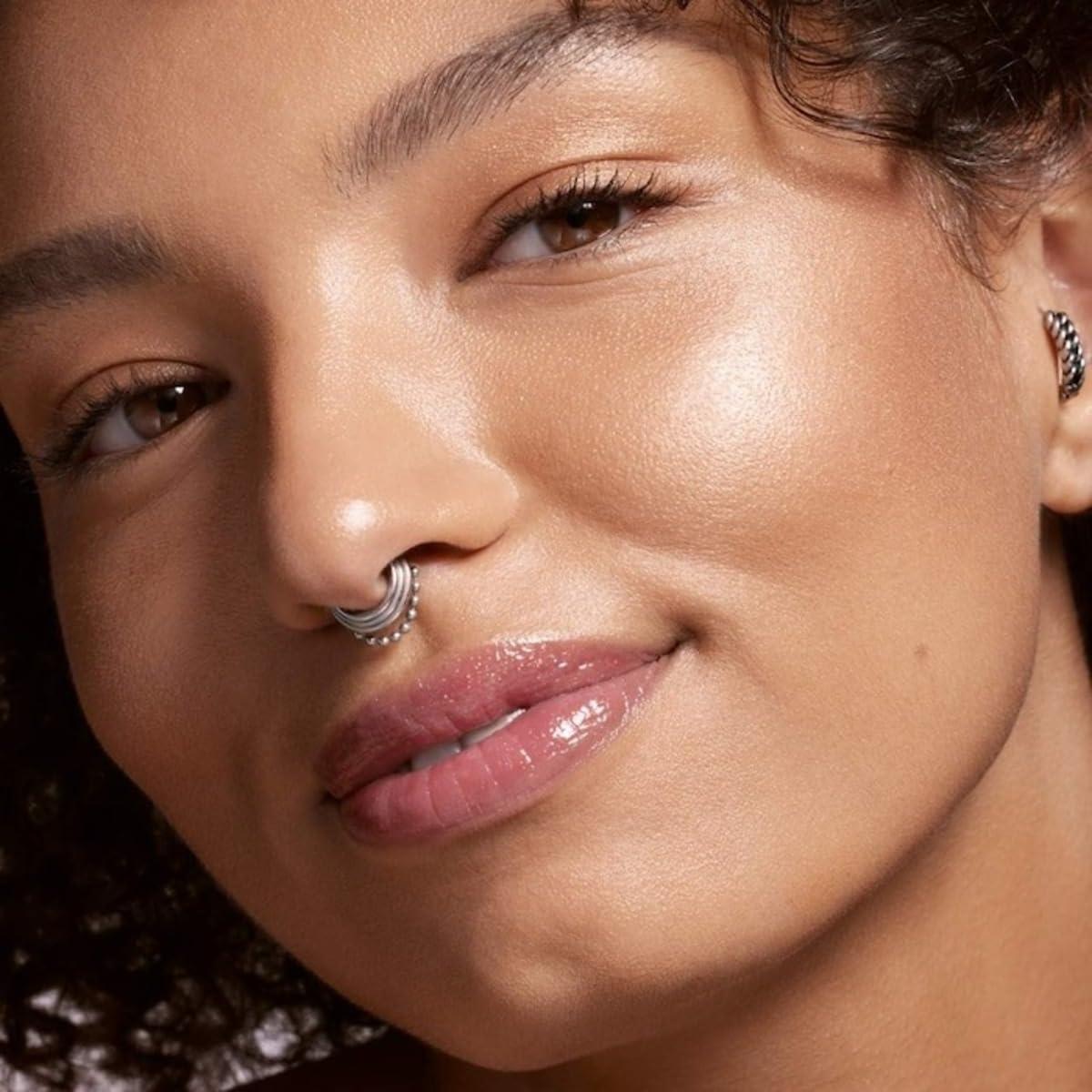 FENTY BEAUTY FENTY BEAUTY Demi Glow Light-Diffusing Highlighter, 0.16 OZ (Yum Rum - Soft Rose Gold Shimmer, .16OZ)