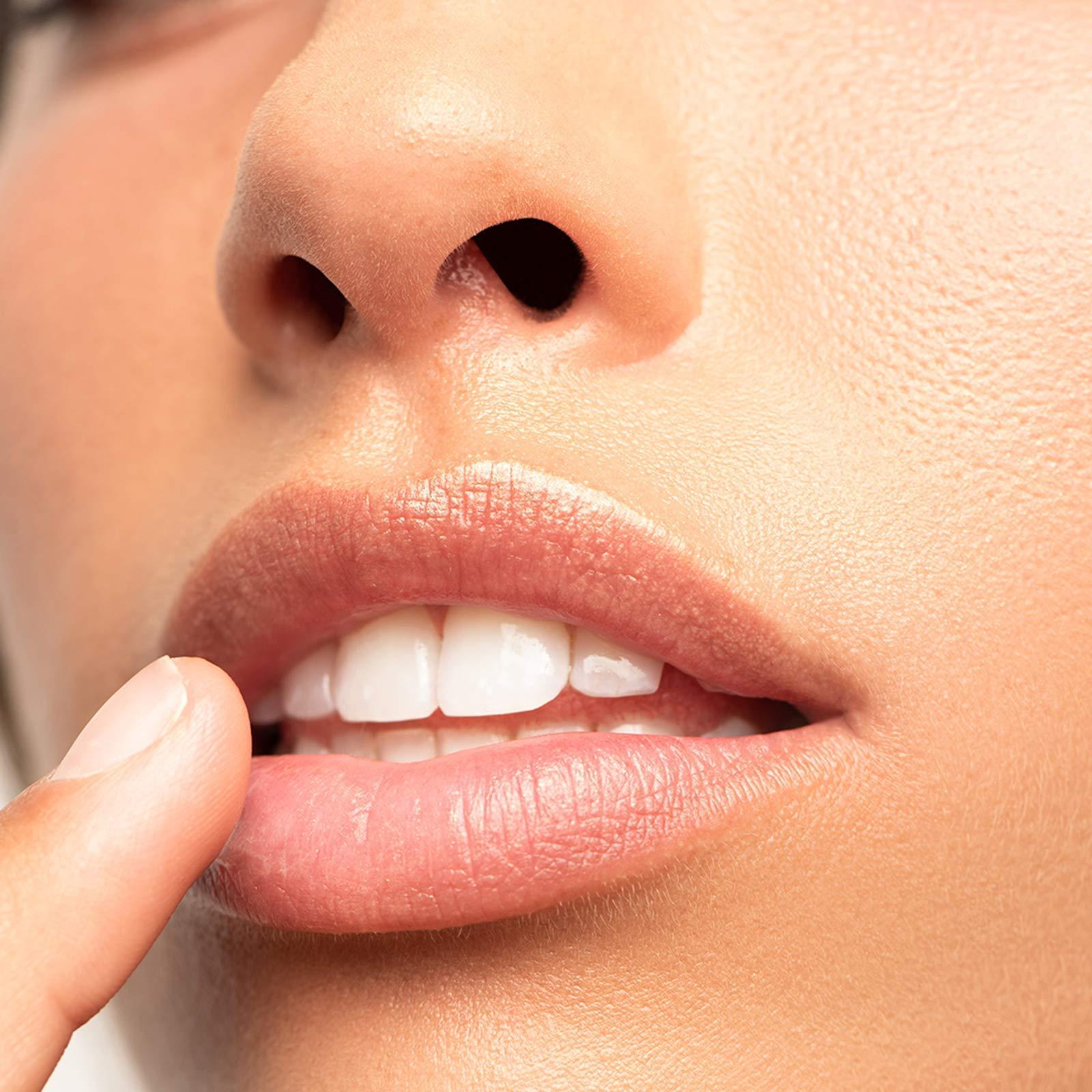 True + Luscious True + Luscious Super Moisture Lipstick Shade: Honeydew & Flowerdose Lip & Eye Serum.