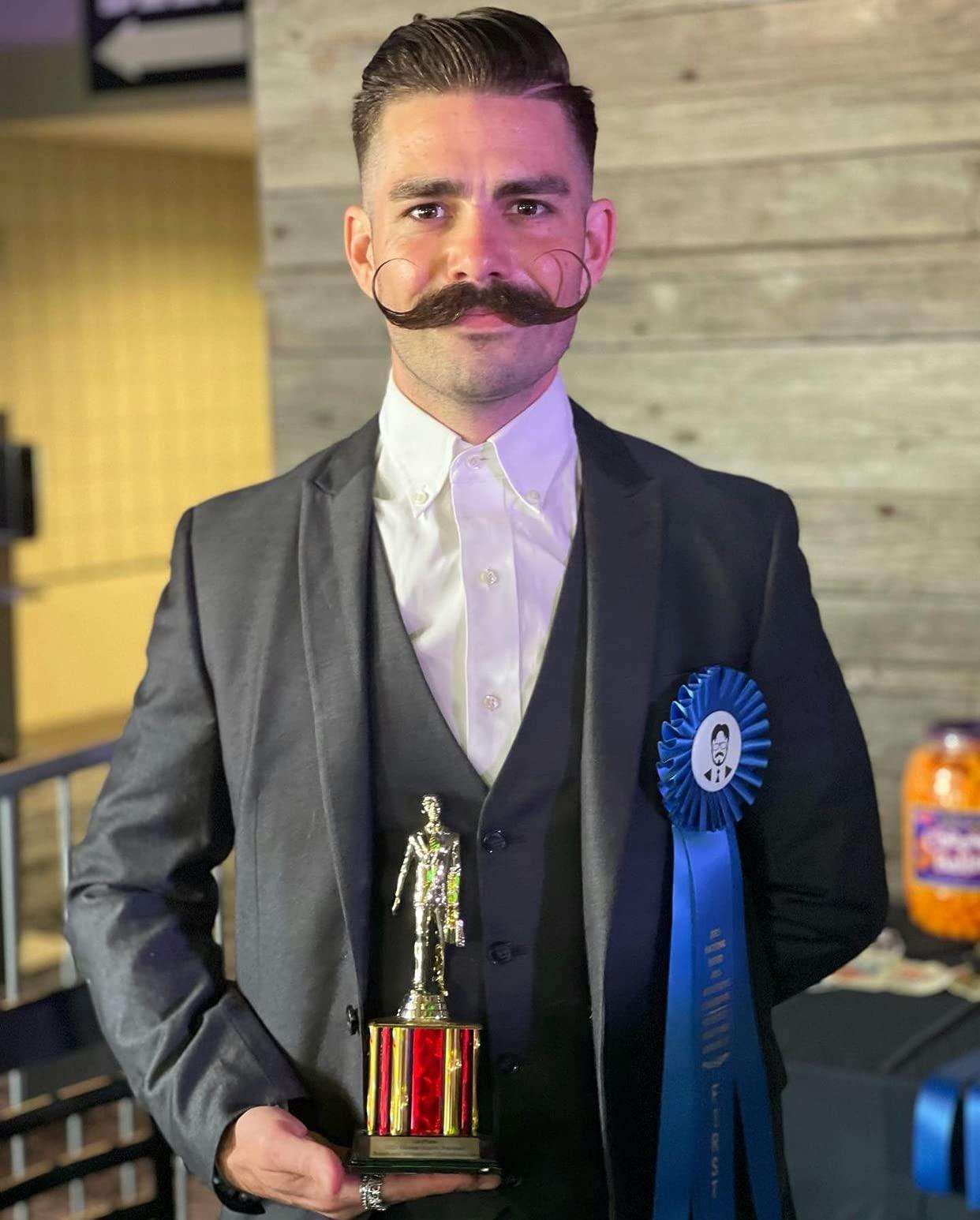 THE VINTAGE GROOMING CO. THE VINTAGE GROOMING CO. Bare Bones Medium Hold Mustache Wax and Death Grip Mustache Keychain Comb Set