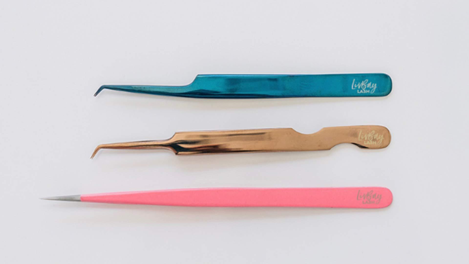 LIVBAY LivBay Lash - Blue Magic Mike Eyelash Stainless Steel Tweezer for Volume Lash Extensions | Curved Tip | False Lash Applicator Tool (Professional Use Only)