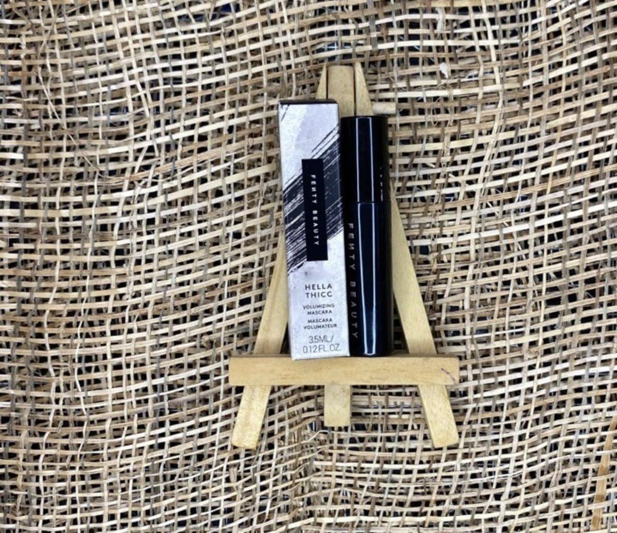 FENTY BEAUTY Deluxe Hella Thicc Volumizing Mascara Travel Size 3.5ML