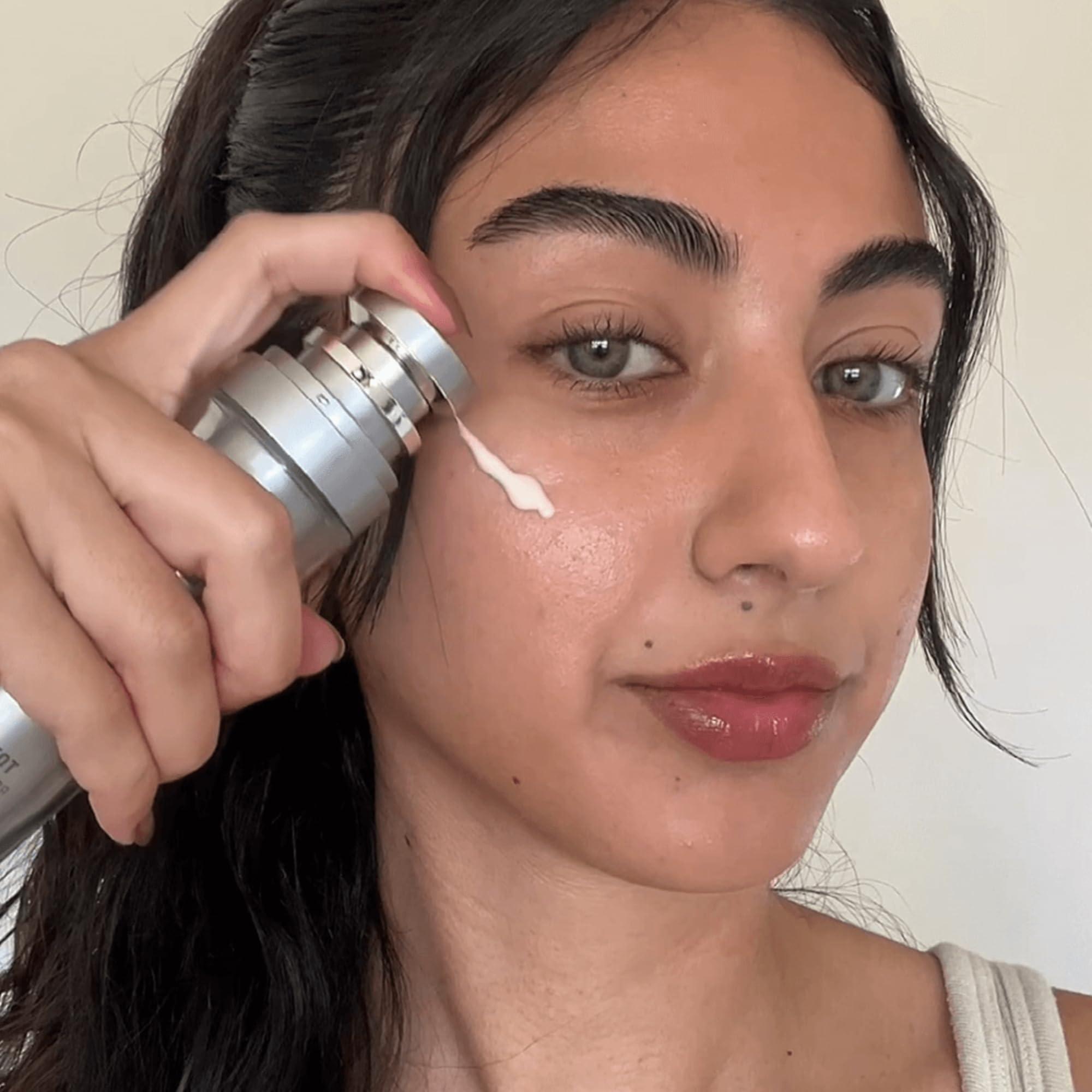 RODAN + FIELDS RODAN + FIELDS Total RF Serum 30 mL | Skincare Serums | Hydration, Anti-Aging for Women | Self-Care | Targets Deep Wrinkles & Fine Lines | Morning & Night Use