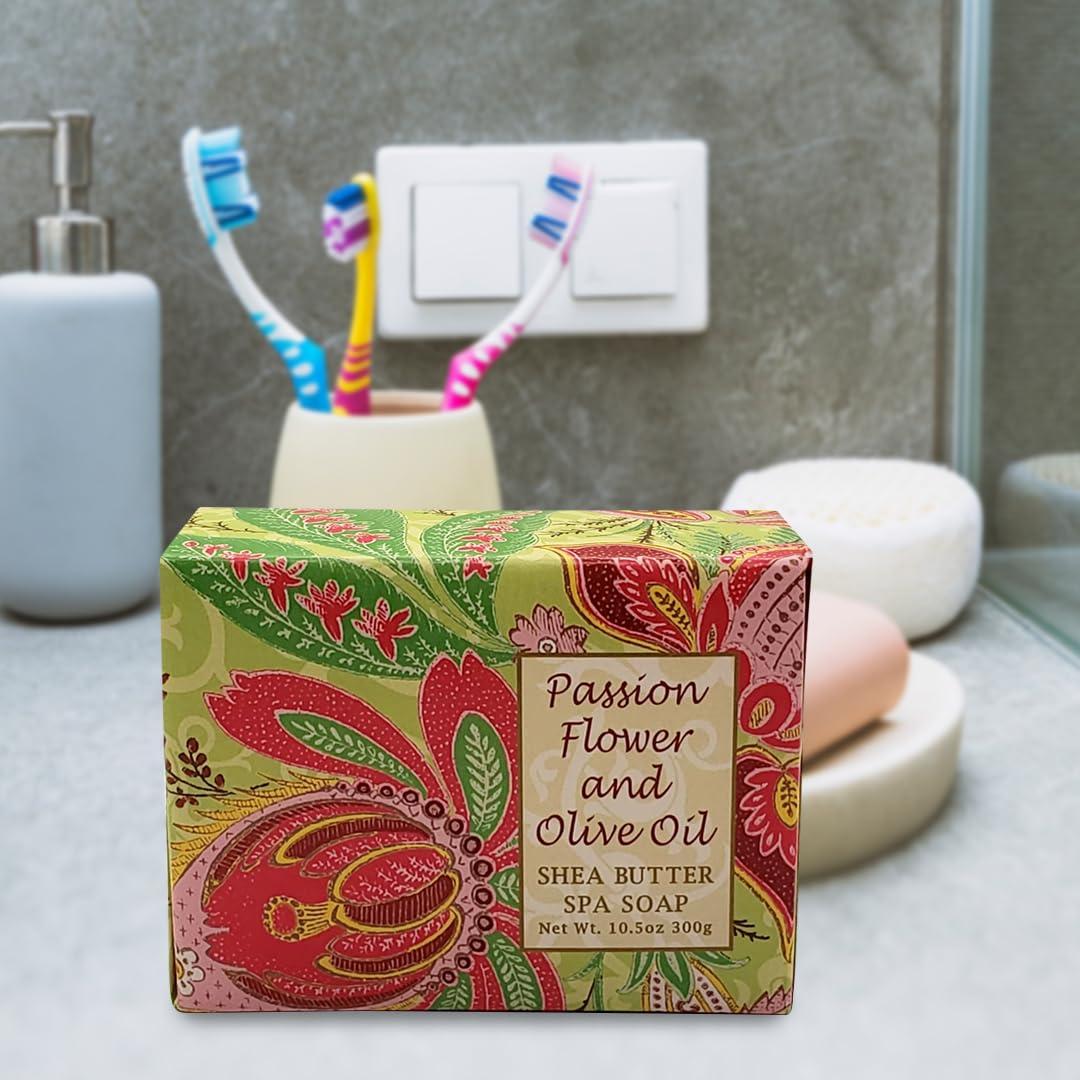 Greenwich Bay Trading Co. Greenwich Bay Trading Co. Botanic 10.5oz Soap, Passion Flower and Olive Oil