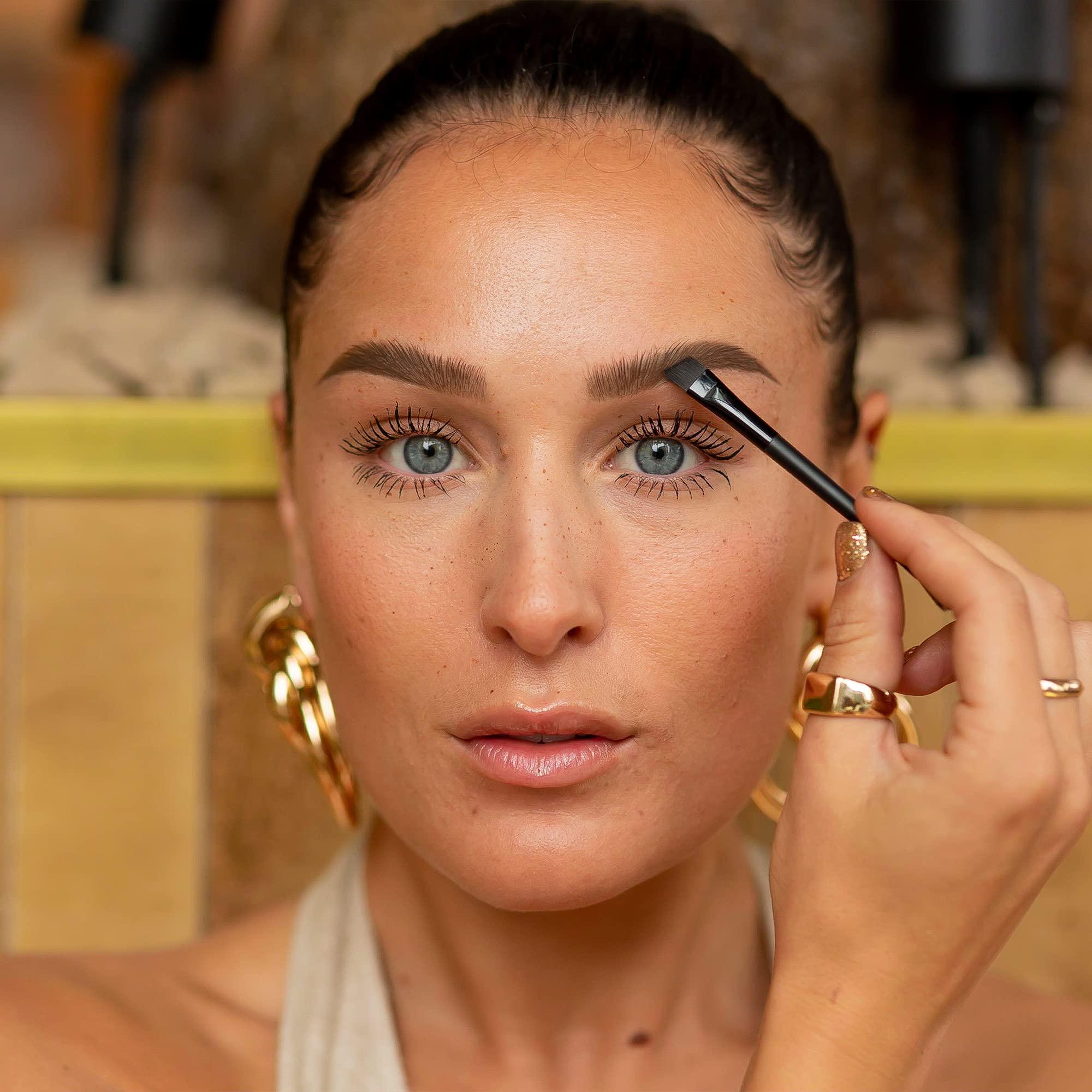 Fab Brows Fab Brows LUX Duo Stencil Eyebrow Kit - The Ultimate Brow Stencil Kit with Duo Brow Powder, Highlighter Powder, Stencil Shapes, Eyebrow Tools & Mirror - Eyebrow Stencil Kit Makeup - Slate/Black