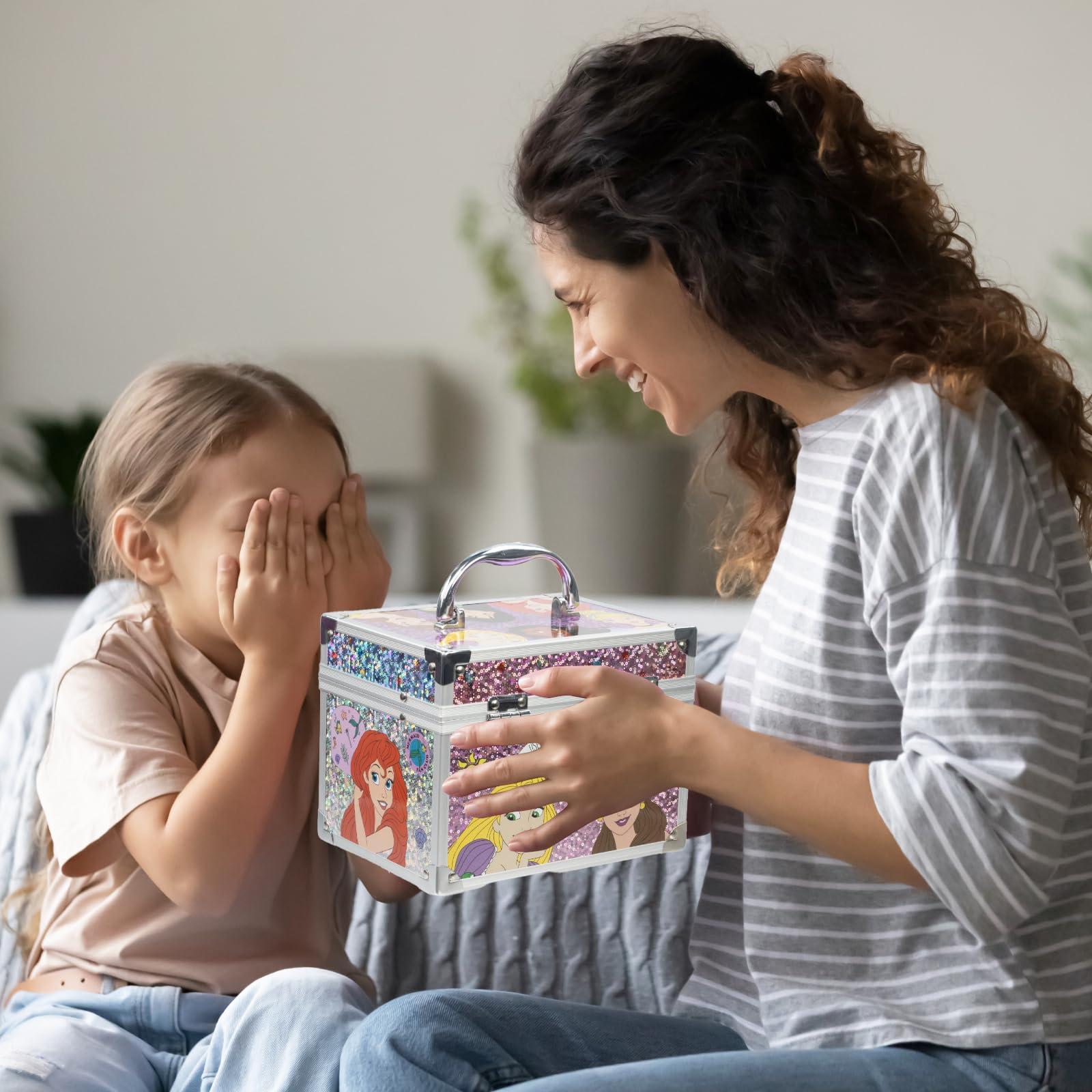 Townley Girl Disney Princess Train Case Beauty Set, Kids Makeup Kit for Girls, Real Washable Makeup Set, Play Makeup, Party Favor, Birthday, Ages 3 4 5 6 7 8 9 10 11 12 by Townley Girl