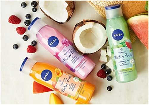 NIVEA NIVEA Fresh Blends Raspberry (300 ml), Raspberry Scented Environmentally Friendly Shower Gel, Fruity Shower Gel for Women, Vegan Shower Gel with Blueberry and Almond Milk