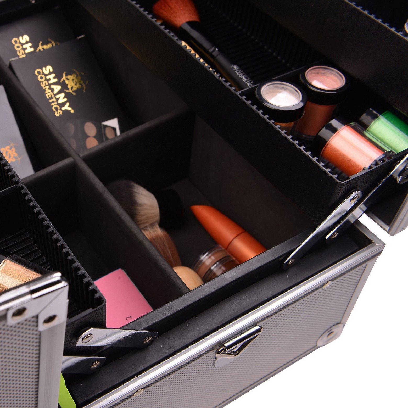SHANY SHANY Essential Pro Makeup Train Case Cosmetic Box Portable Makeup Case Cosmetics Beauty Organizer Jewelry storage with Locks, Multi Compartments Makeup Box and Shoulder Strap - Silver