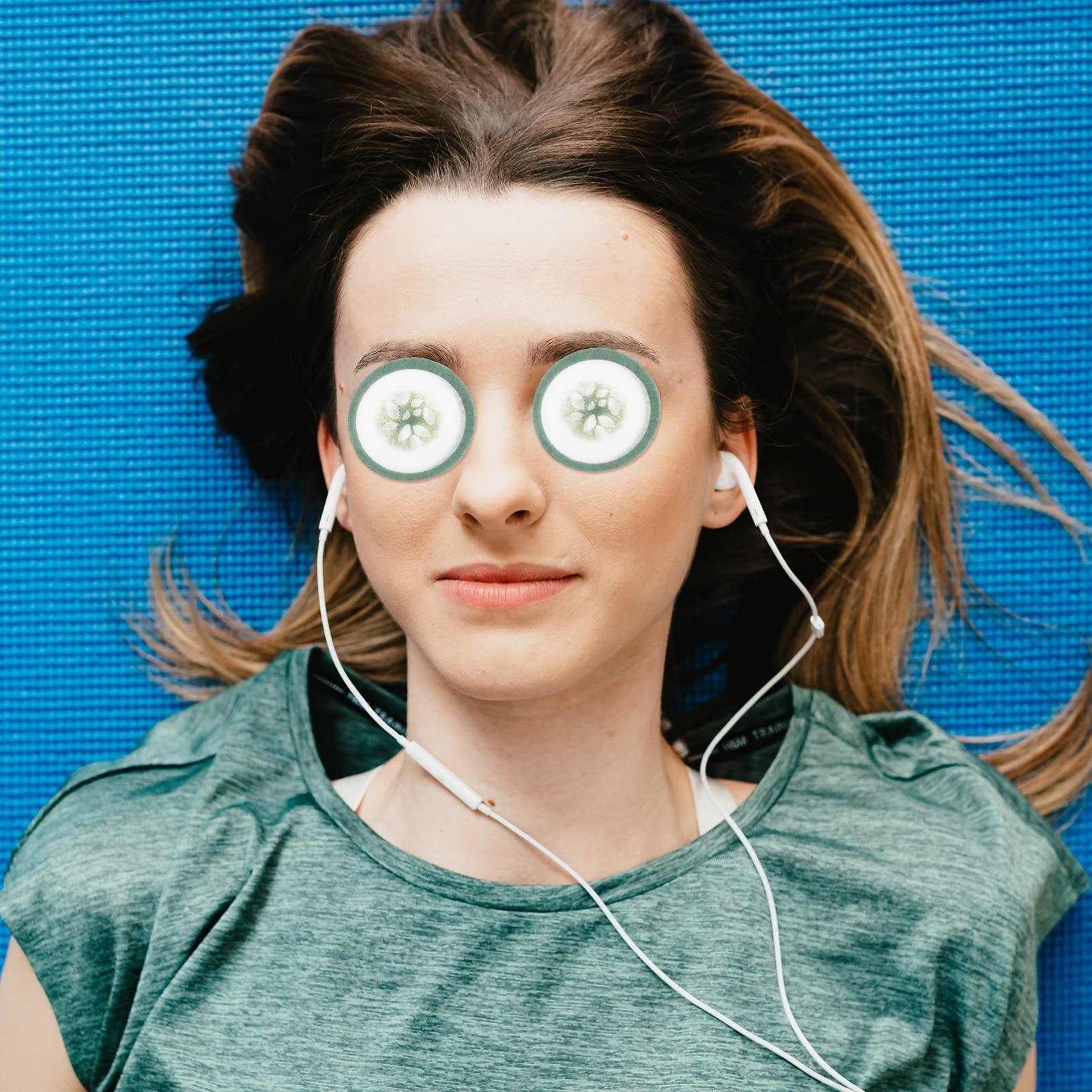 Mobestech Cucumber Eye Pads Disposable 100 Pads Non-woven Eye Masks Soothing Spa Cooling Eye Patches with Fruit Vegetable Extracts for Eyes Reduce Dark Circles