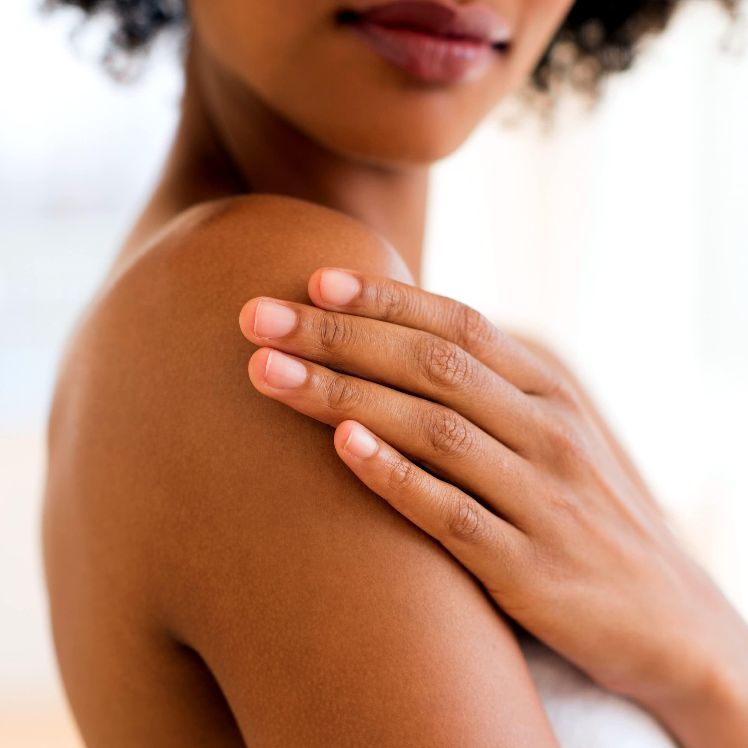 Olay Olay Age Defying Body Wash with Vitamin E for Women, 33 fl oz (Pack of 4)