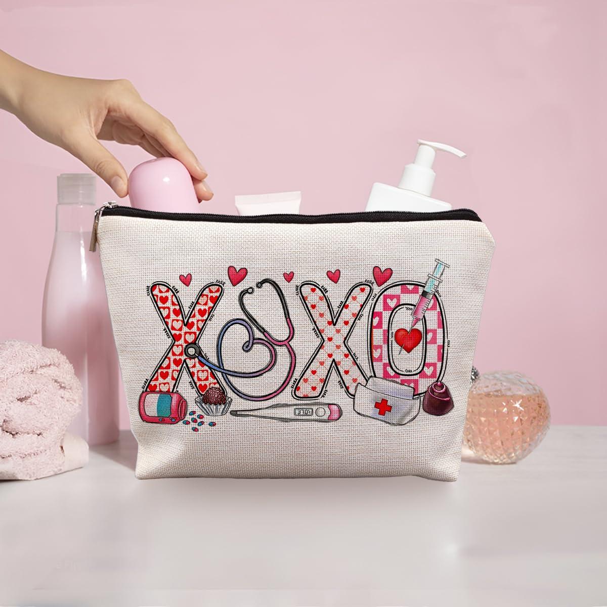 uinwk uinwk Pink XOXO Nurse Makeup Cosmetic Bags, Gifts for Nurses, Nurse Gifts for Women, Funny Nurse Gifts, Nurse Appreciation Gifts, Nurse Practitioner Gifts, Nurse Graduation Gift