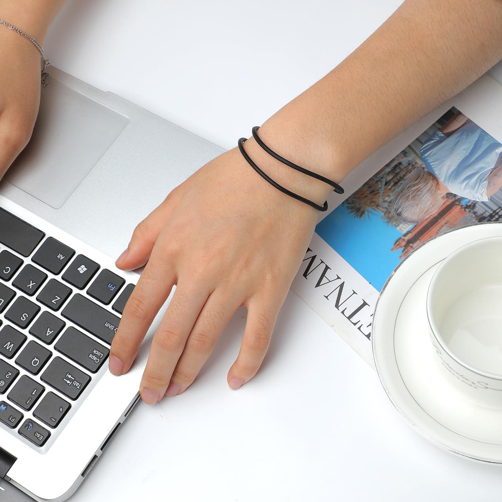 Senkary Senkary 30 Pieces Black Silicone Jelly Bracelets Nonluminous Stretchy 80s Rubber Bracelets Bands Hair Ties for Party Favors, Adults, Women