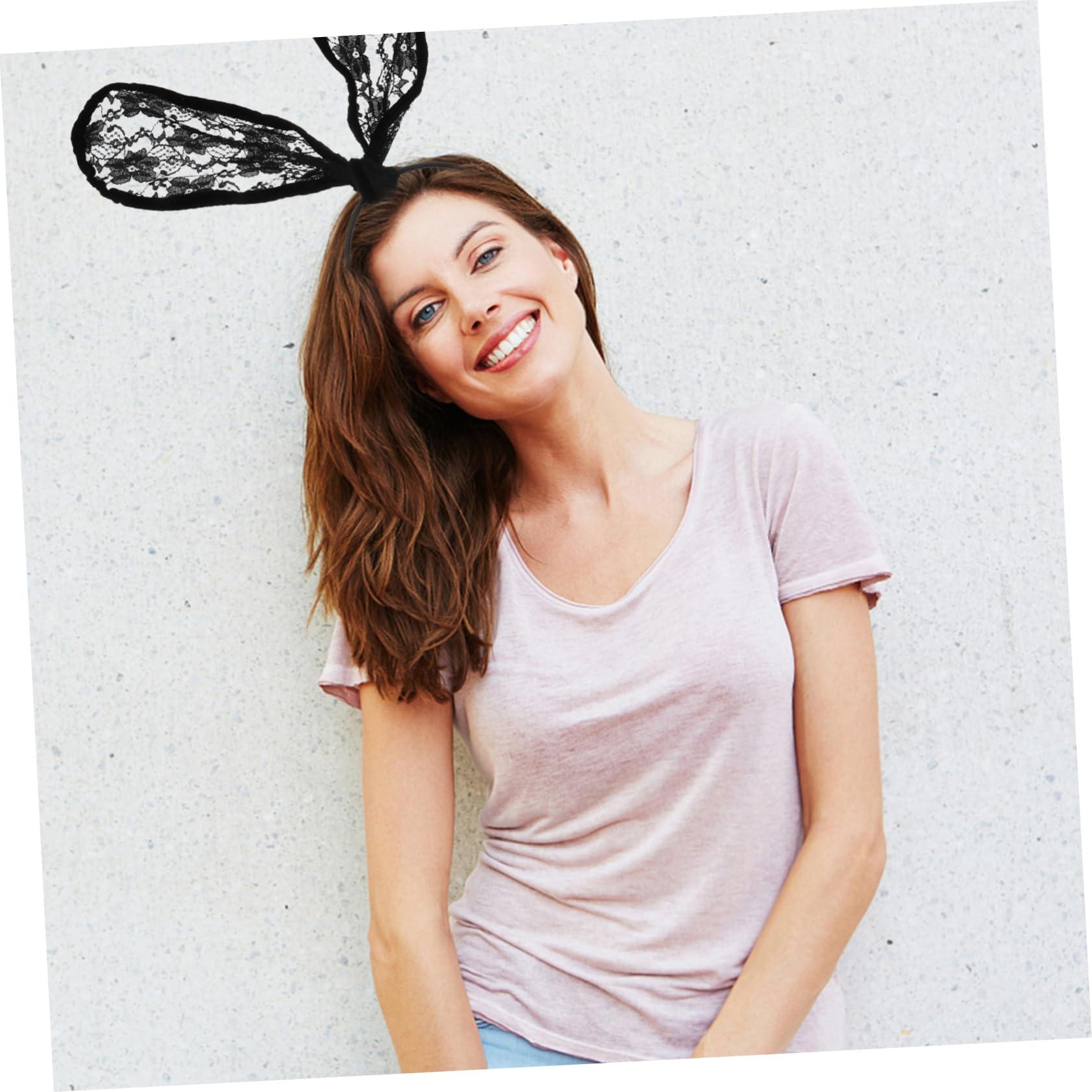 Saie Saie Glowy Super Gel Lightweight Illuminator - Wear Alone or Under Makeup For Glowy Skin - Starglow (1 oz) Bundled With Dew Blush - Lightweight, Blendable, Buildable Cream Gel Blush - Chilly (0.40 oz)