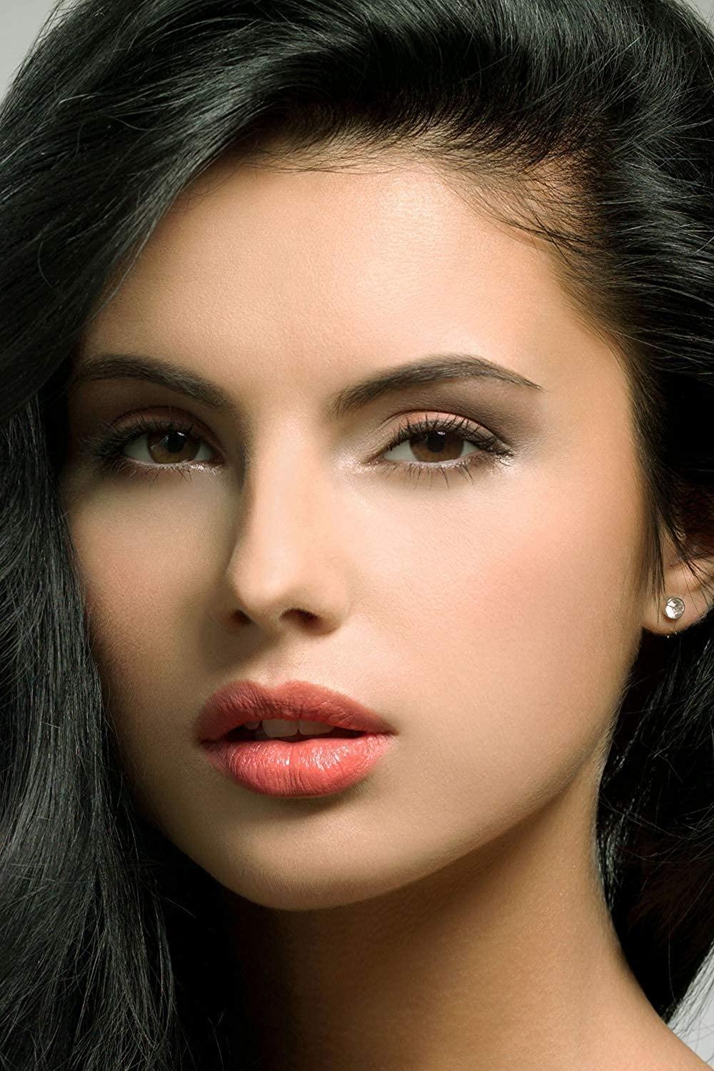 Sacha Cosmetics Sacha BUTTERCUP No Color Setting Powder Makeup 1.75 Oz. Translucent Setting Powder for Oily Skin Finishing Powder Loose Powder Makeup Blurring Powder Blurs Fine Lines and Pores For All Skin Tones