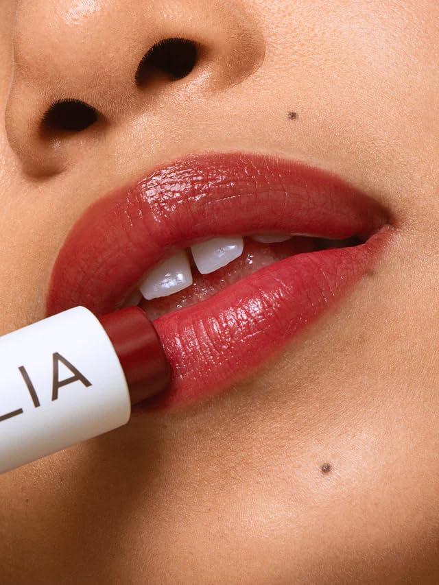 ILIA ILIA - Balmy Tint Hydrating Lip Balm | Buildable Lip Color + Soft Shine | Nourish + Moisturize with Shea Butter & Rosehip Seed Oil | Vegan, Clean, Cruelty-Free Makeup (Wanderlust, 0.15 oz | 4.4 g)