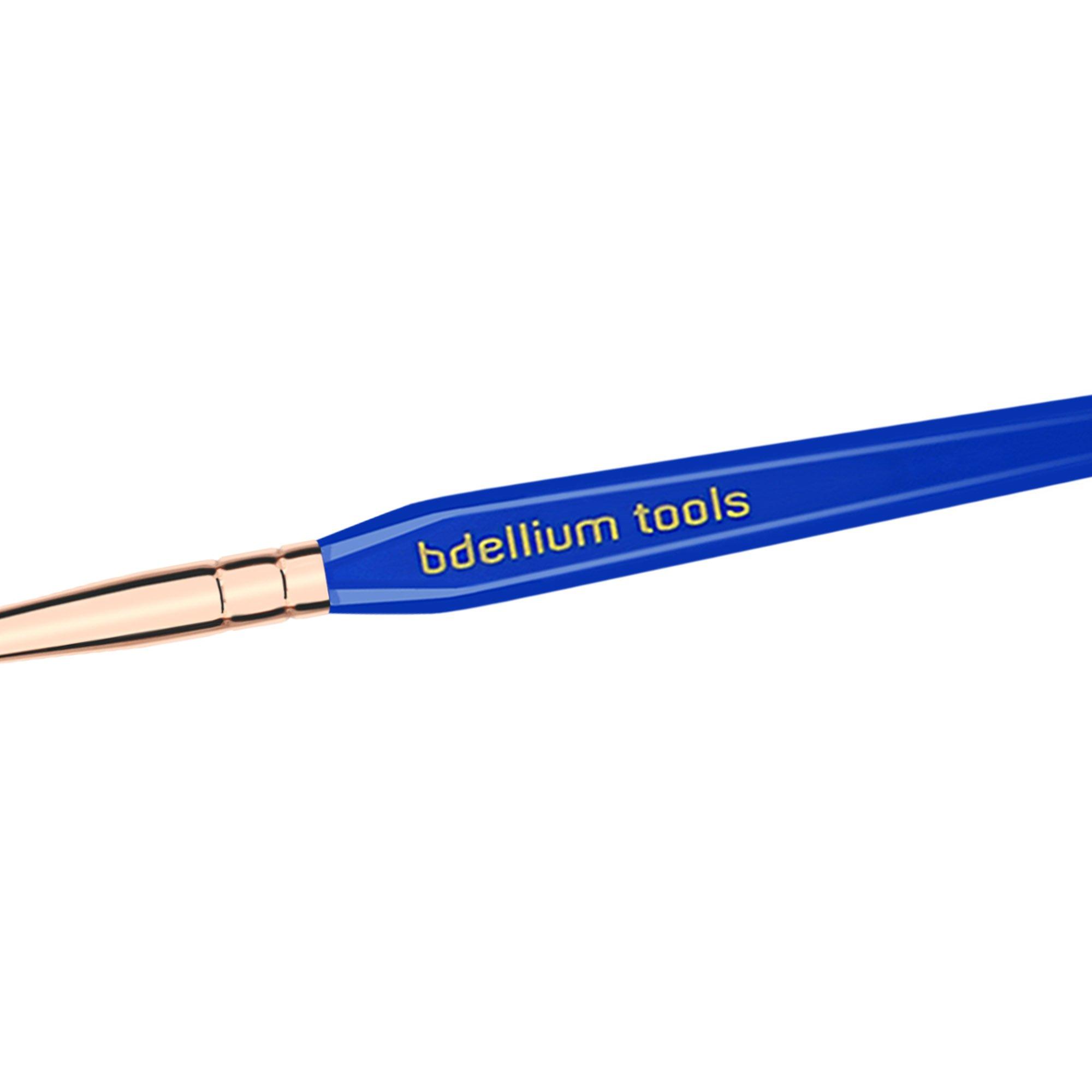 BDELLIUM TOOLS Bdellium Tools Professional Makeup Brush - Golden Triangle 762 Small Angle - With All Vegan and Soft Synthetic Fibers, For Shaping & Filling Eyebrows (Blue, 1pc)