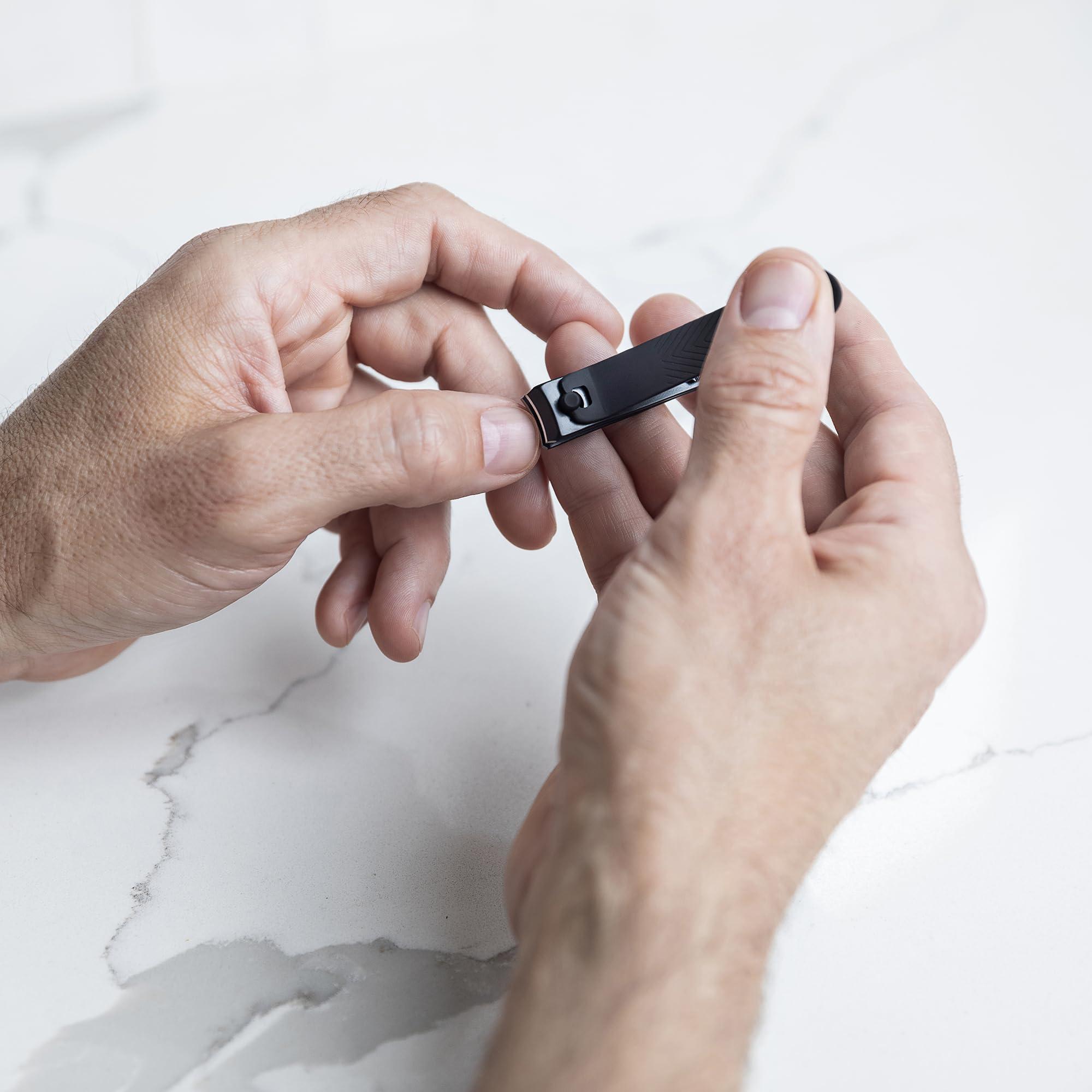 MANSCAPED MANSCAPED Shears 3.0, 5-Piece Precision Mens Nail Grooming Travel Kit, Stainless Steel Manicure Set with Fingernail & Toenail Clippers, Nail File, Slant Tip Tweezers, Cuticle Scissors, Travel Case