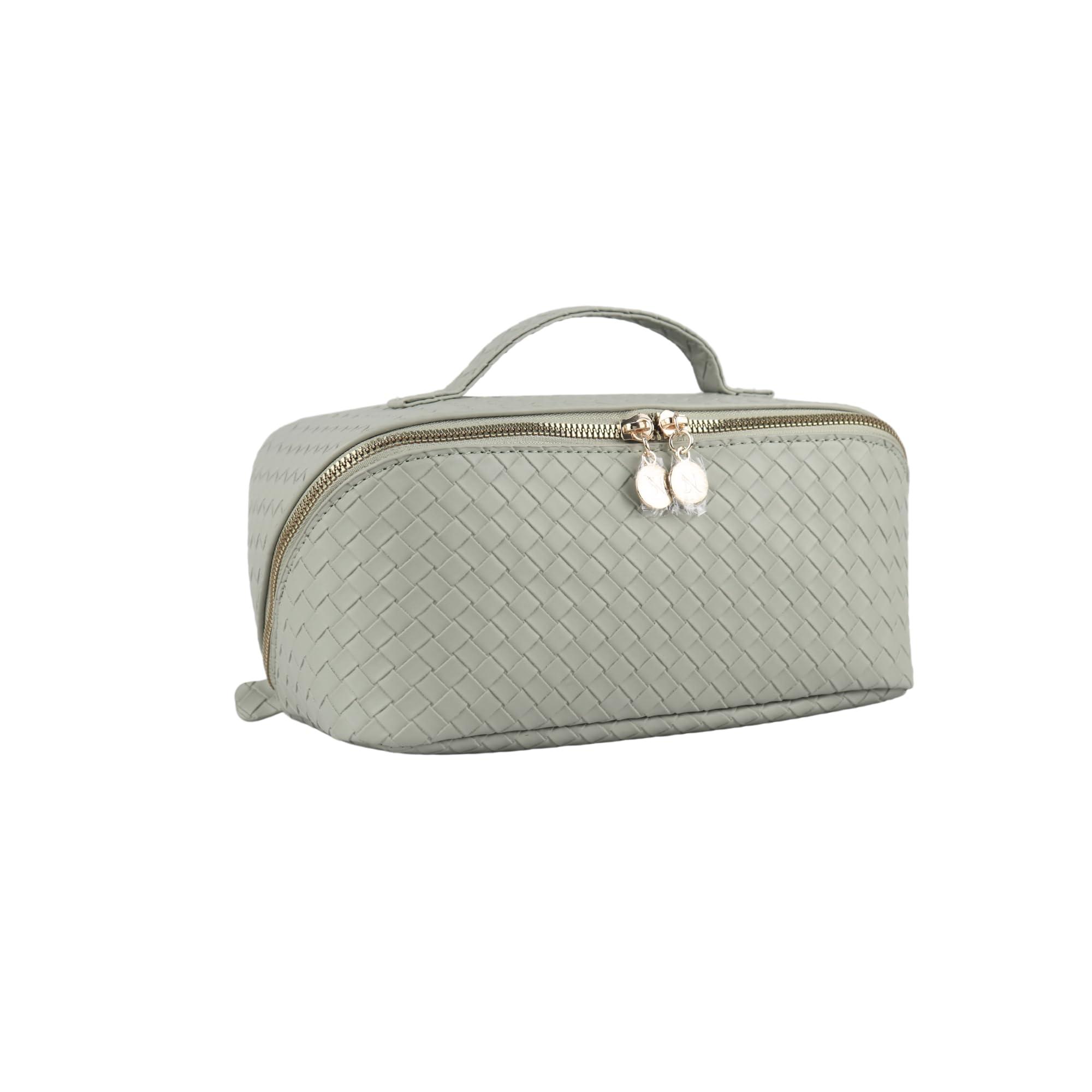 Generic Large Capacity Makeup Bag, PU Leather Makeup Bag Organizer, Toiletry Bag for Women, Travel Makeup Bag with divider, Cosmetic Bags for Women, Leather Waterproof Cosmetic Bag, Open Flat Design (Green)