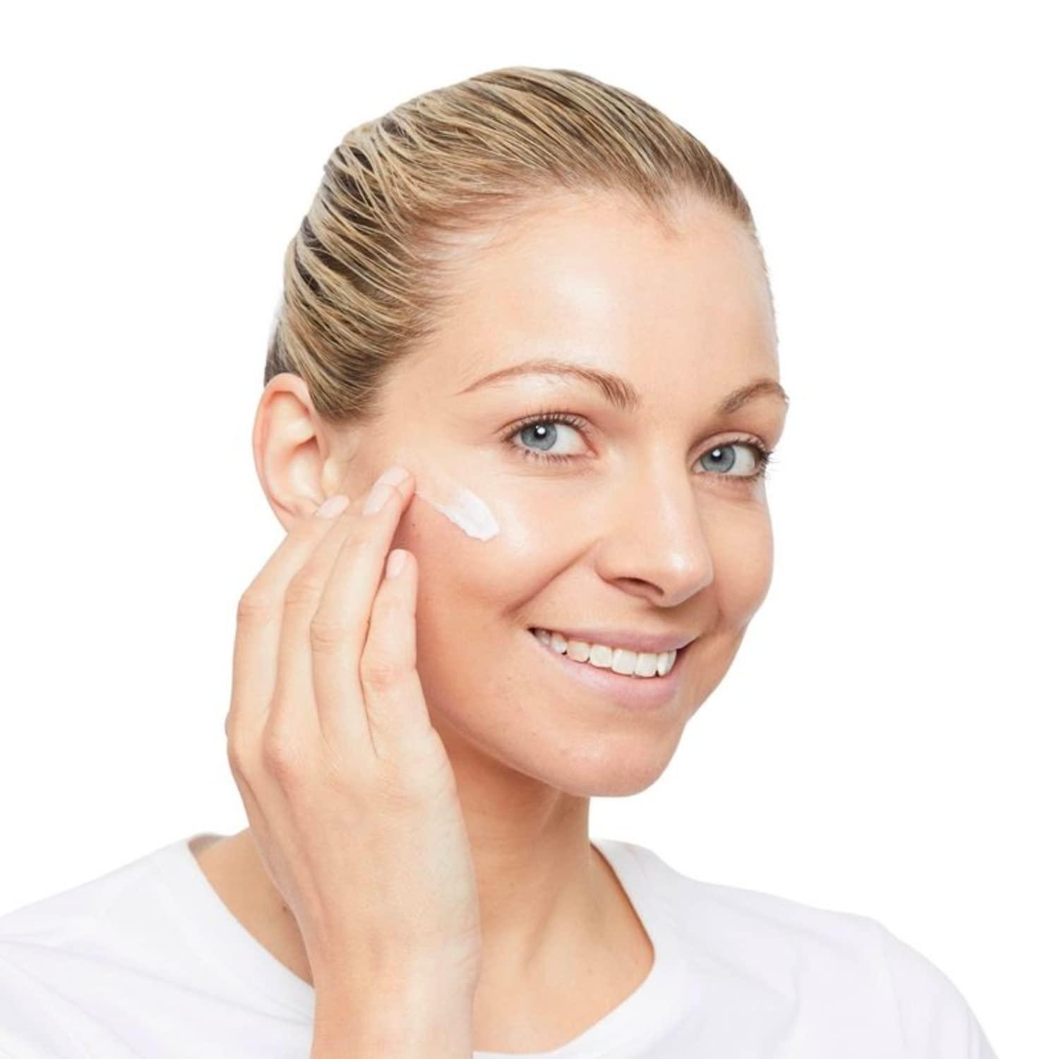 Boots No7 Total Renewal Face Scrub - Microdermabrasion Exfoliating Face Wash & Dark Spot Corrector for Sensitive Skin - Helps to Reduce the Appearance of Fine Lines & Even Skin Tone (2.5 Oz)