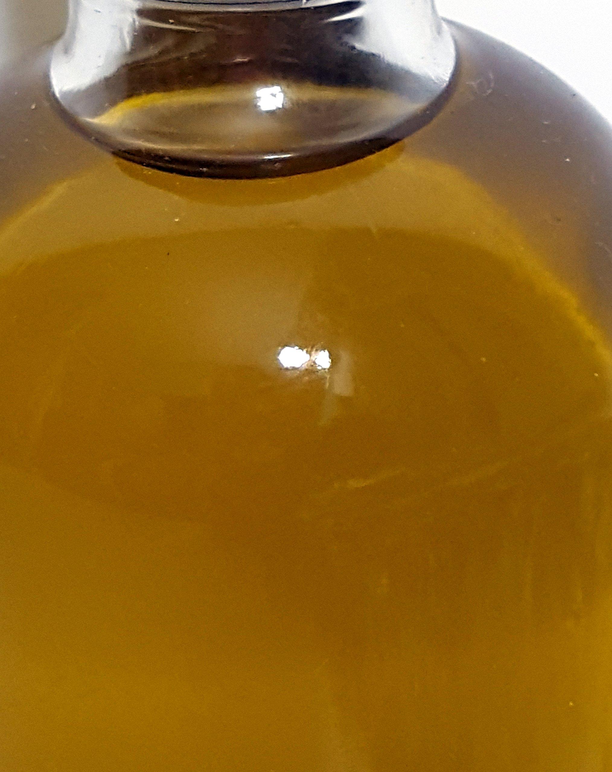 Paisley Farm and Crafts Paisley Farm and Crafts Moringa Oliefera Seed Oil Roll On (1 Roll On)