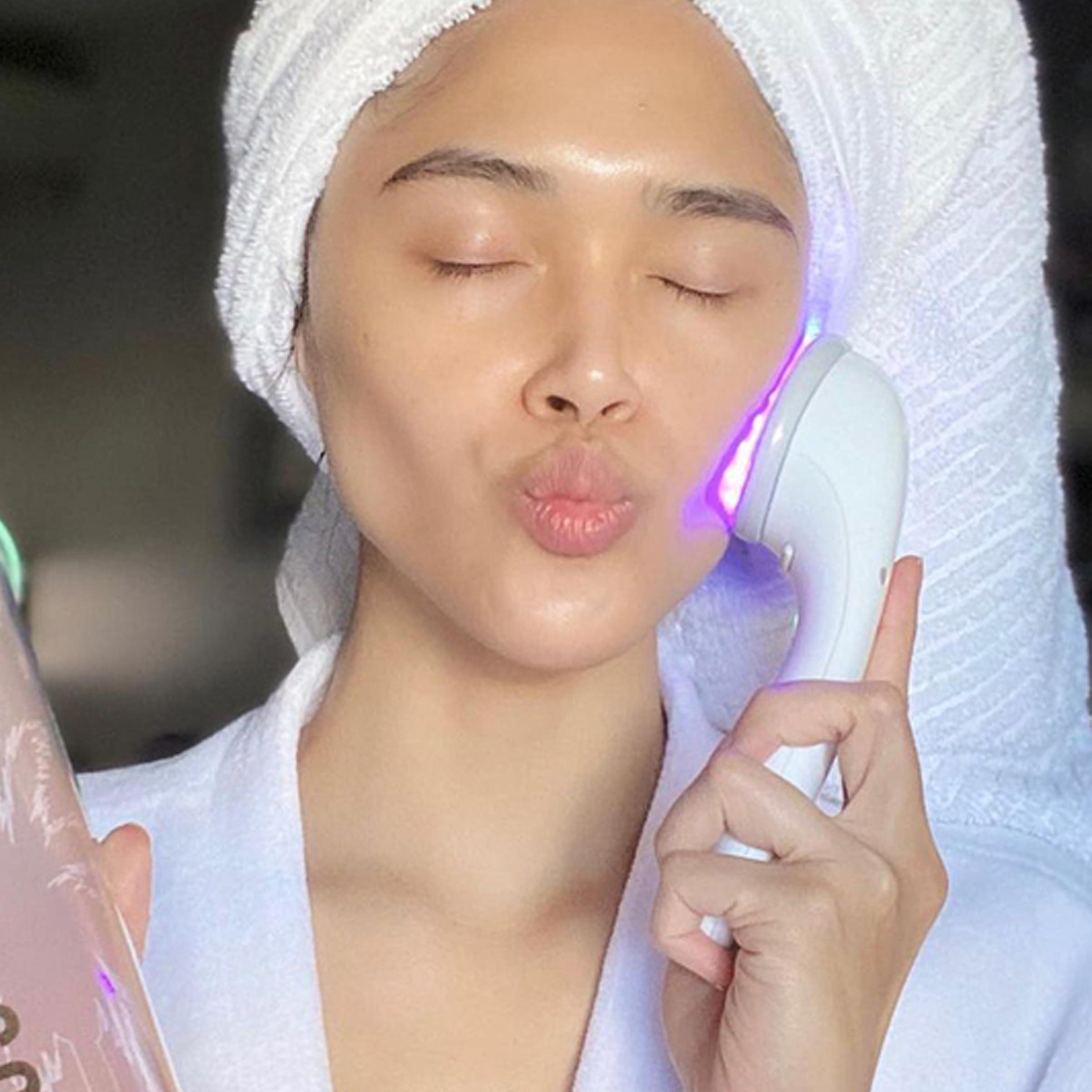 SPA SCIENCES Spa Sciences CLARO Clinically Proven Blue & Red LED Acne Treatment Light Therapy System-FDA Cleared-Rechargeable- Professional Home Acne Healing/Clearing Treatment