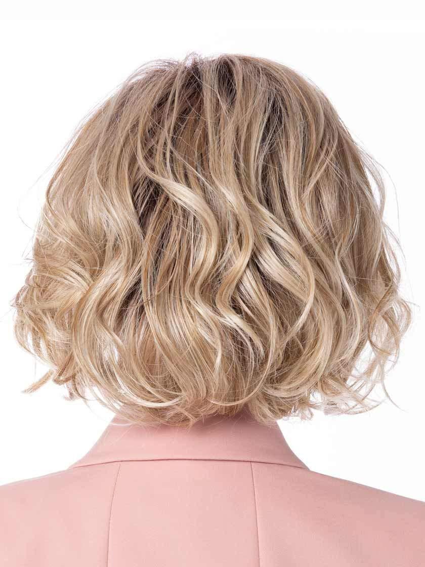 Toni Brattin & Maxwigs Enticing Avg Cap Wig Color Red Blonde - Tony Brattin\'s 8\" Mid Length Shabby Chic Flipped Layers Side-Swept Bangs Changelite Heat Friendly Synthetic Peluca de Capas Invertidas Hairloss Booklet