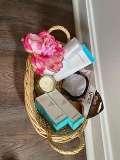 Generic Skin Care Gift Basket