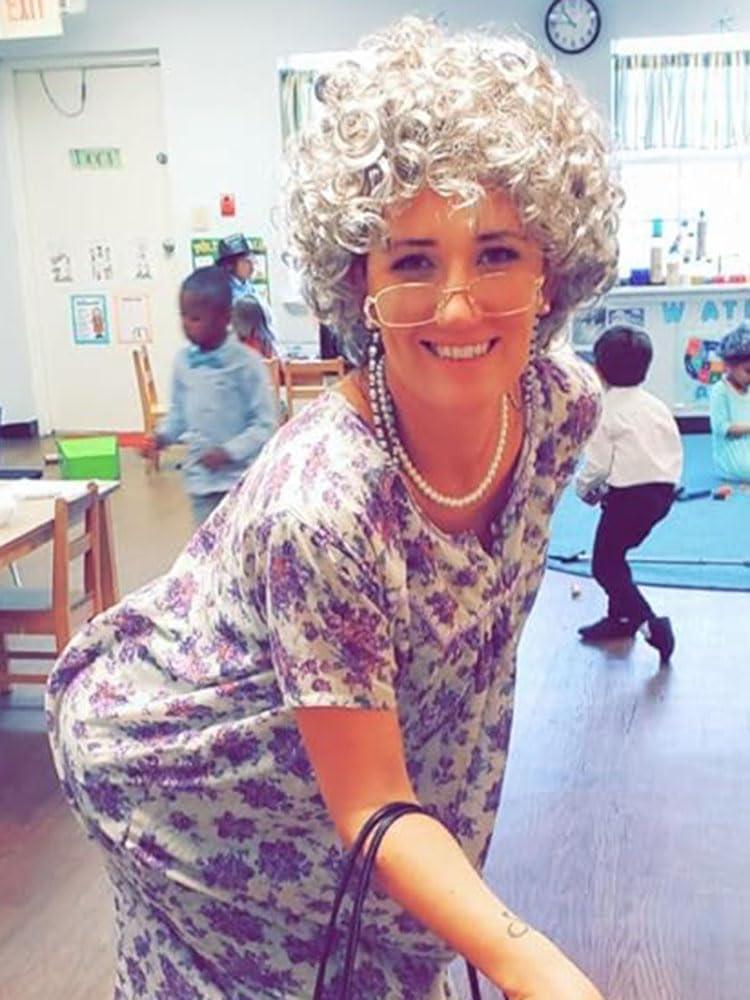 GNIMEGIL GNIMEGIL Old Lady Wig Short Dark Grey Curly Grandma Wig with Bangs Cosplay Costume Halloween Christmas Wig Accessories 4pcs Set(Wig+Glasses+Necklace+Chain)