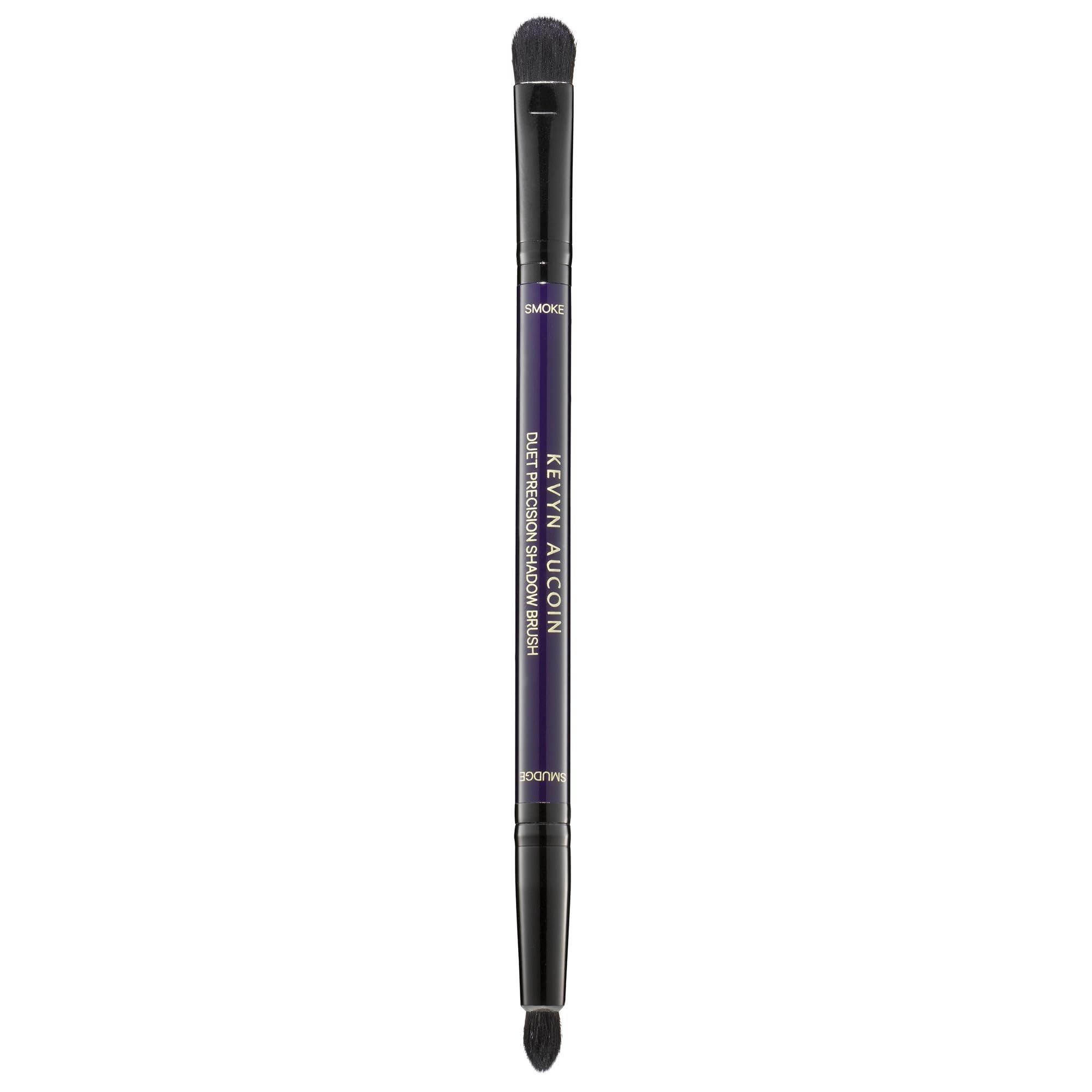 Kevyn Aucoin Kevyn Aucoin Duet Precision Shadow Brush: Dual-ended to fine tune your eye makeup & create effortless smoky eyes. Innovative small, round, dome-tipped SMUDGE and dense, flat-shape, tapered SMOKE ends.