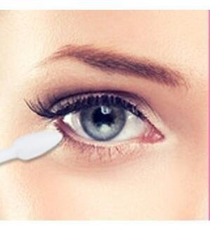 ericotry 200Pieces (1box) Double Tipped Wooden Swabs Cotton Swabs Cotton Tipped Applicator Cosmetic Q Tips Beauty Swabs Multipurpose Safe for Make up Cleaning Jewelry and Ear