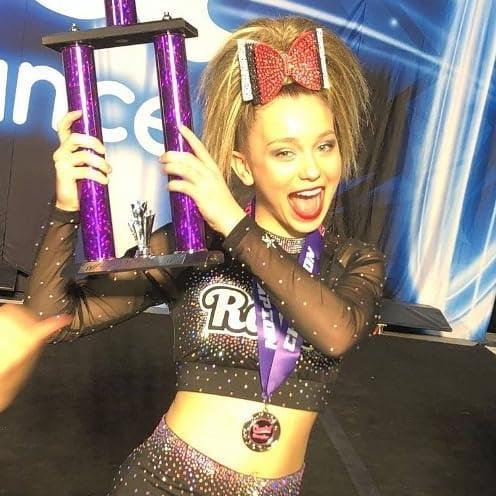 Girly Curls Girly Curls Cheerleader 11\" Straight Ponytail Hairpiece for Girls and Teens (Cutie)