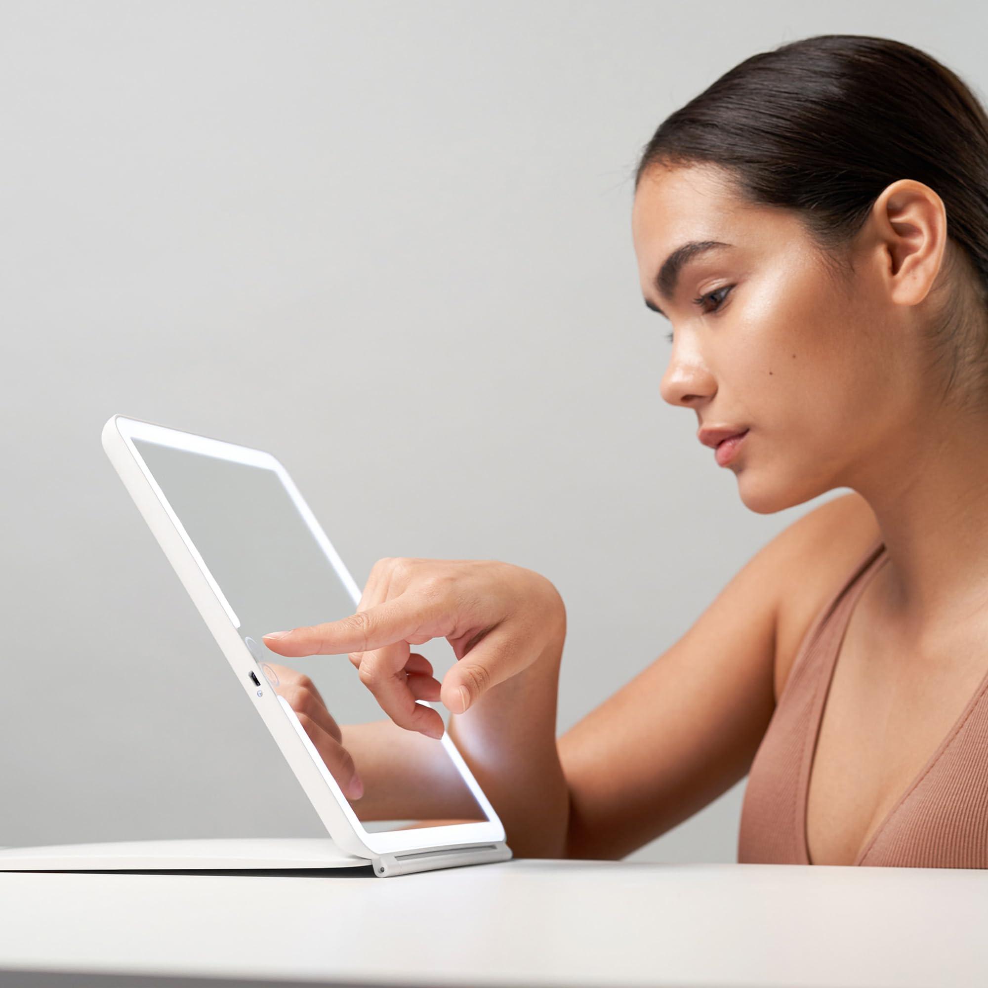 Vanity Planet Vanity Planet Handheld Makeup Mirror with Lights, Pose 2.0 (White) - Light Up Travel LED Mirror with 3X, 5X & 10X Magnification - Dimmable Lighting & Micro-USB Rechargeable Lighted Compact Mirror