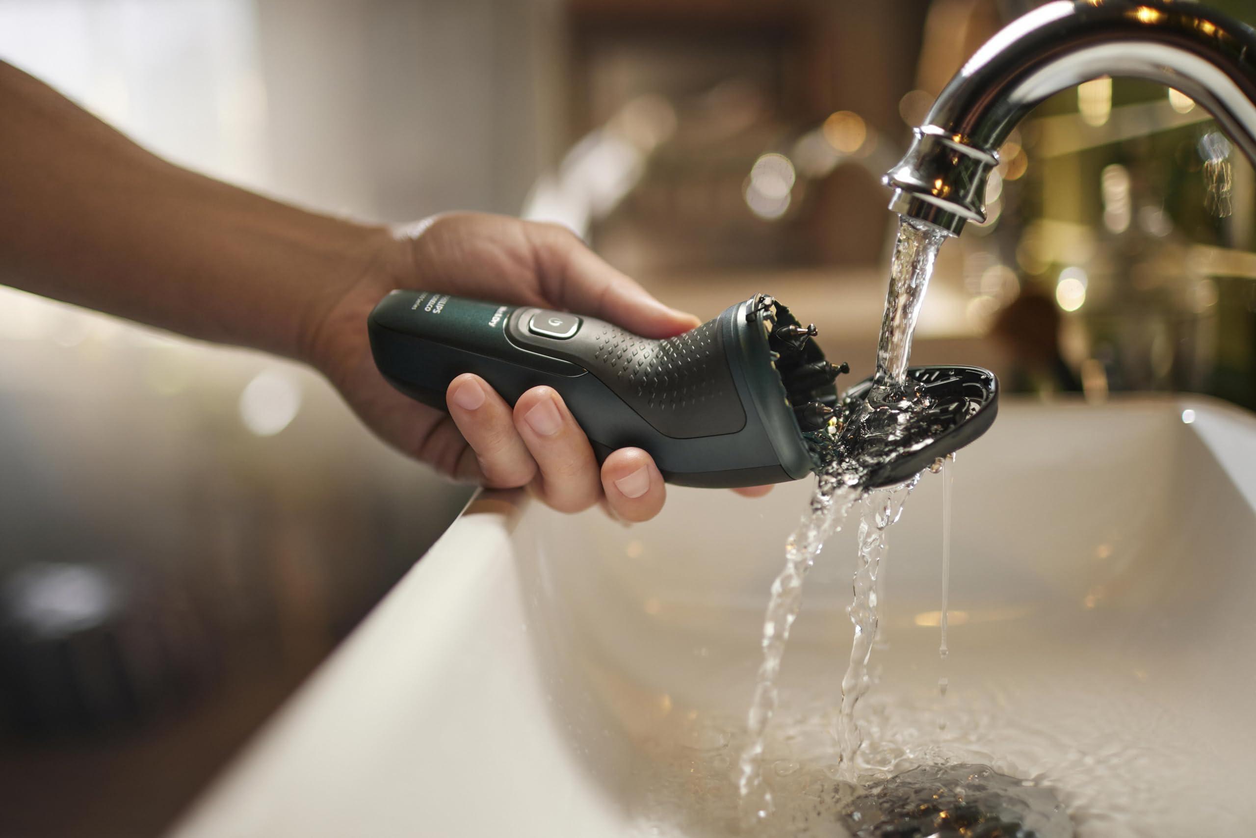 Philips Norelco Philips Norelco Shaver 2600, Rechargeable Cordless Electric Shaver with Pop-Up Trimmer, X3052/91