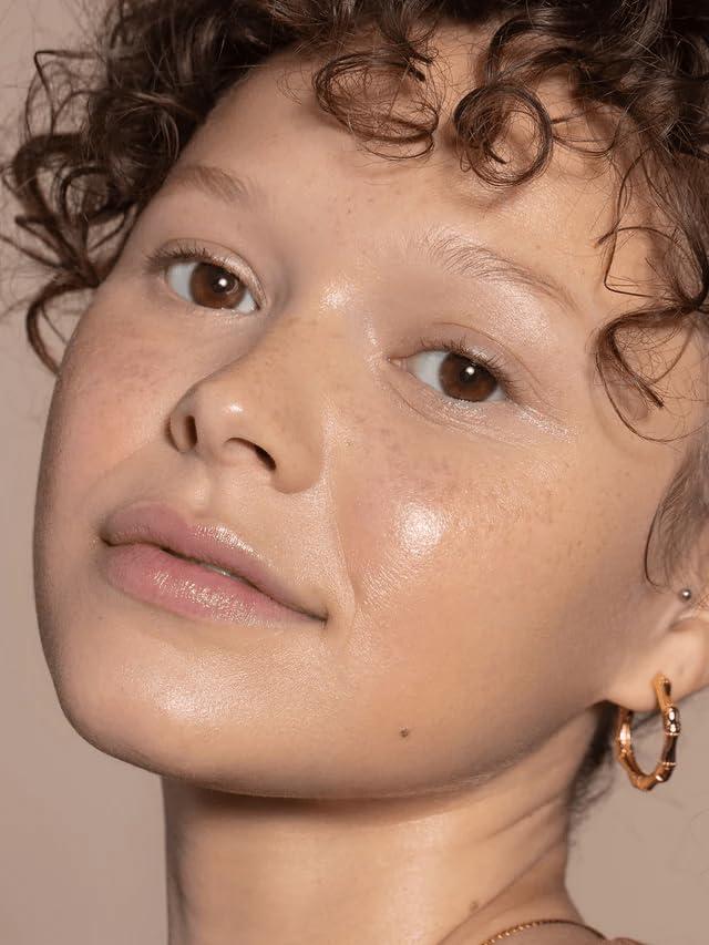 ILIA ILIA - Super Serum Skin Tint SPF 40 | Non-Comedogenic, Vegan, Lightweight to Help Against Blue Light, + Pollution while Hydrating, Smoothing, + Refining (Baikal ST9.5, 1 fl oz | 30 ml)