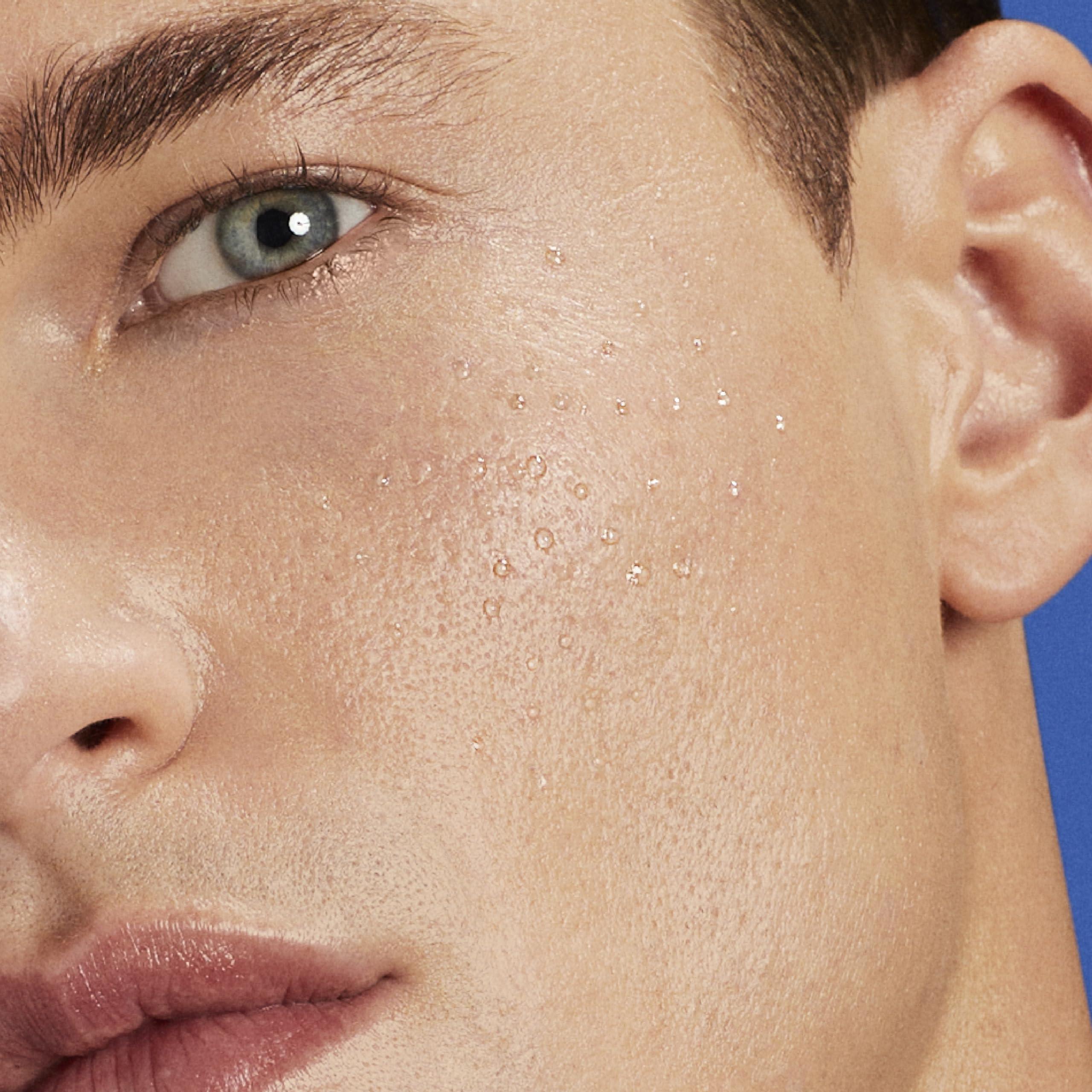 Biotherm Biotherm Homme Force Supreme Life Peel Essence, an Anti-Fine Lines & Pore Tightening Peeling for Men with Sensitive Skin, with Peeling Acids, Smoothes and Refines Skin Texture, 5 Fl. Oz