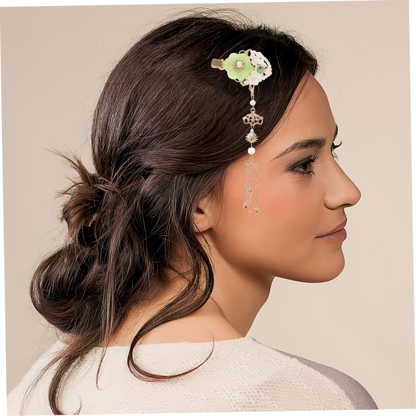 Coppertone Coppertone Glow with Shimmer Sunscreen Lotion SPF 50, Water Resistant Sunscreen, Broad Spectrum SPF 50 Sunscreen, 5 Fl Oz Bottle (Pack of 2)