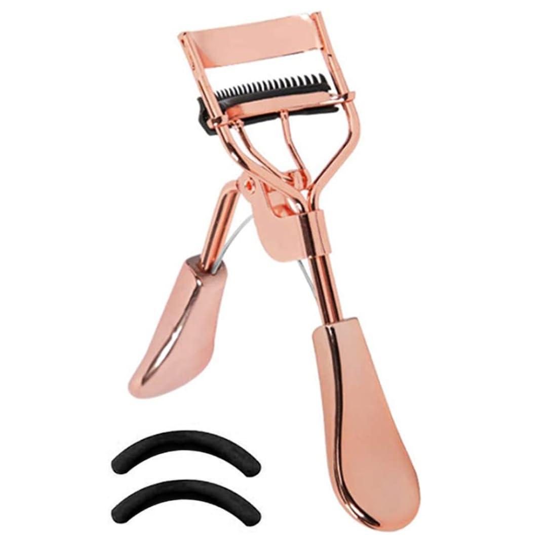XUEYEGONGJI Eyelash Curler with Comb Metal Lash Curler with 2 Refill Pad Precision Lash Curling Tool for Women Girl Eye Makeup Tool Lash Curler with Comb
