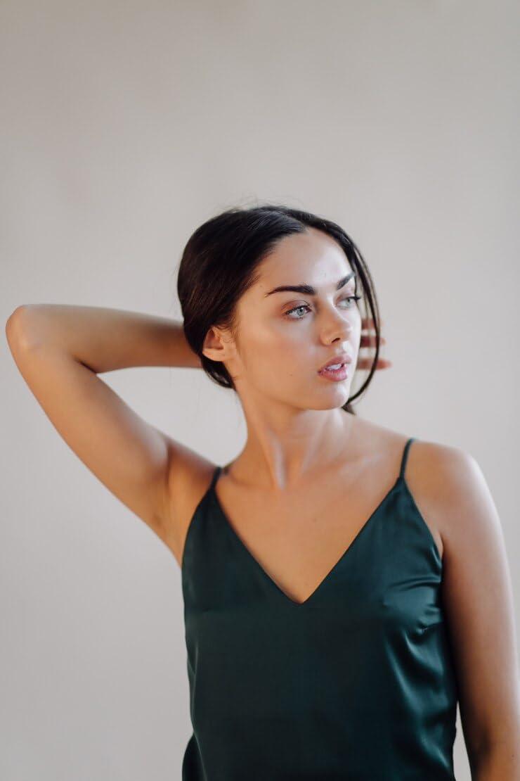 AJ Sophia Collections AJ Sophia Hyper Glow Turmeric Niacinamide Moisturizer, Organic Aloe Vera, Vitamin B