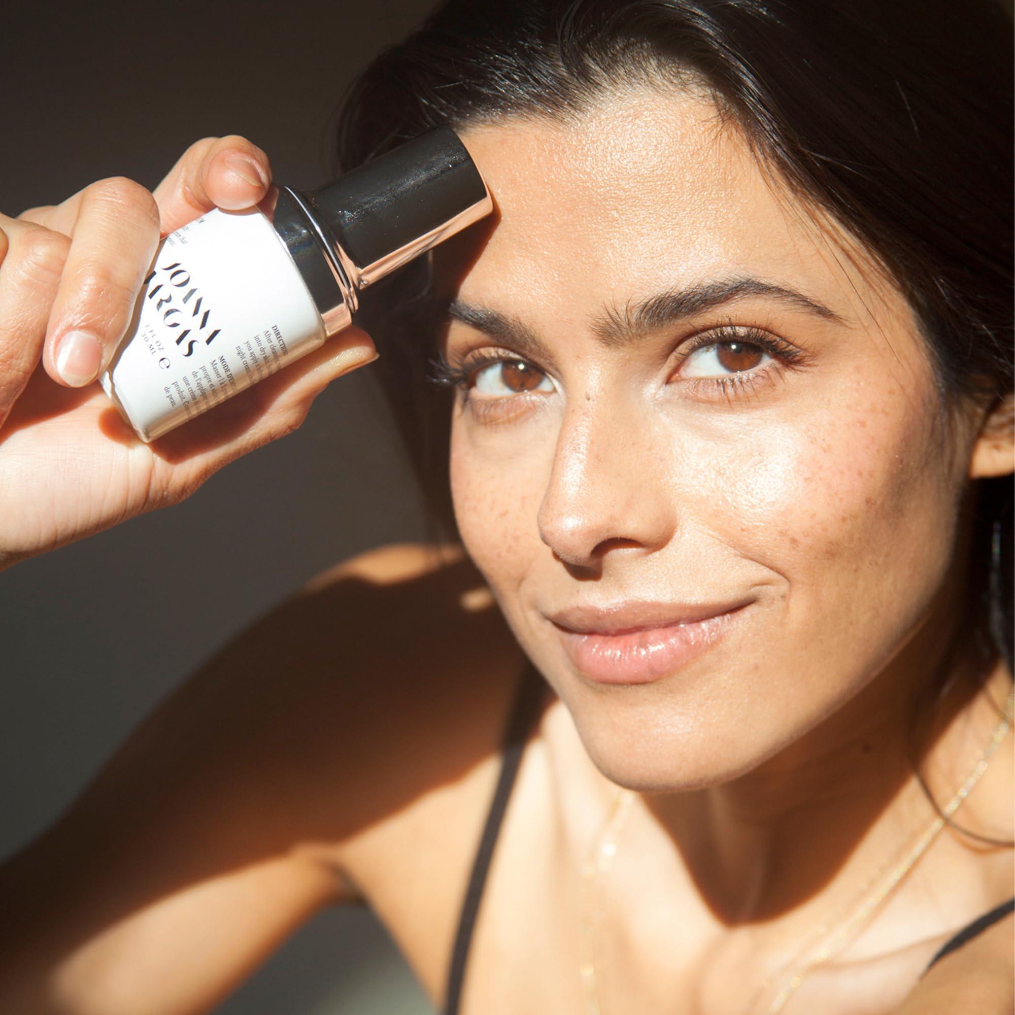 Joanna Vargas Joanna Vargas Supernova Retinol Serum for Face - Face Serum for Women Anti Aging & Brightens Lackluster Skin to a Glowing Complexion & Improved Elasticity - 30ml