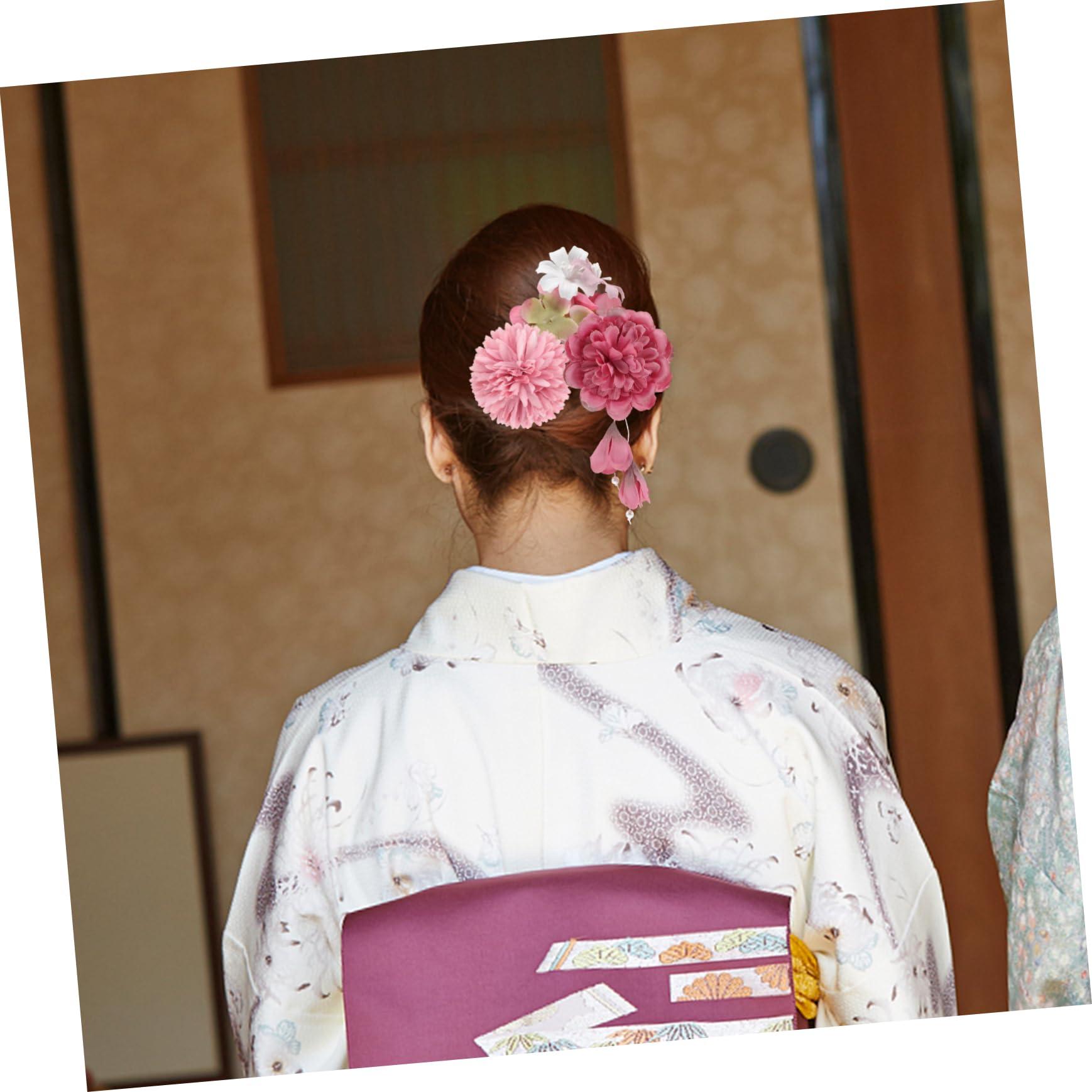 RBUGR RBUGR 84 Pack of Lip Balm, 12 Flavored Lip Balms Natural Organic Vitamin E Lip Balm Pack for Dry Cracked Lips, Moisturising Lip Balm Bulk Gifts Stocking Stuffers Party Favors(4.2g/0.15oz)