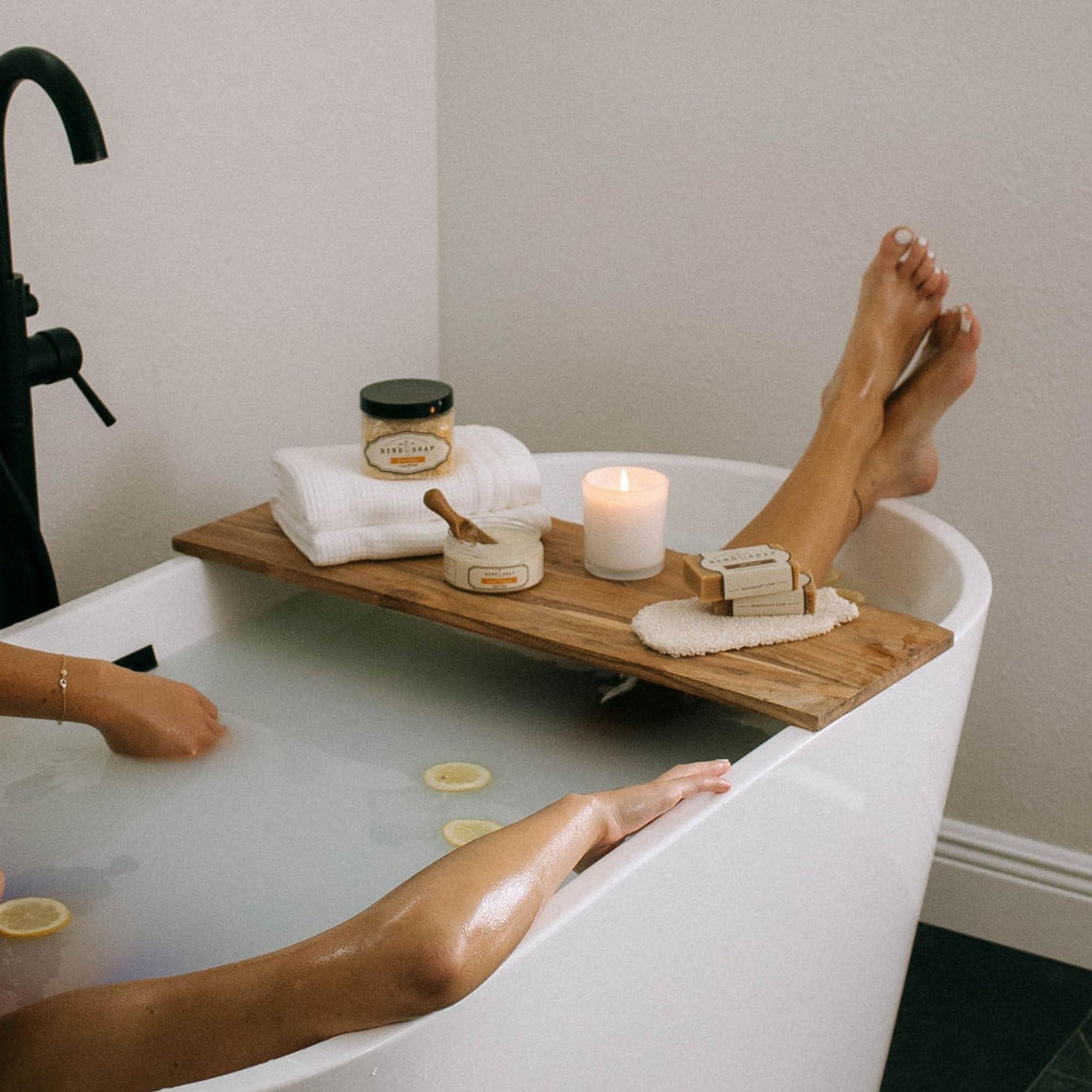 Bend Soap Company Mt. Bachelor Pine Milk Bath, 100% Natural Bubble Bath, Gentle Cleanser, Hydrates Moisturize and Softens The Skin, Handcrafted Goat Milk Soap, Essential Oil, 2 lbs