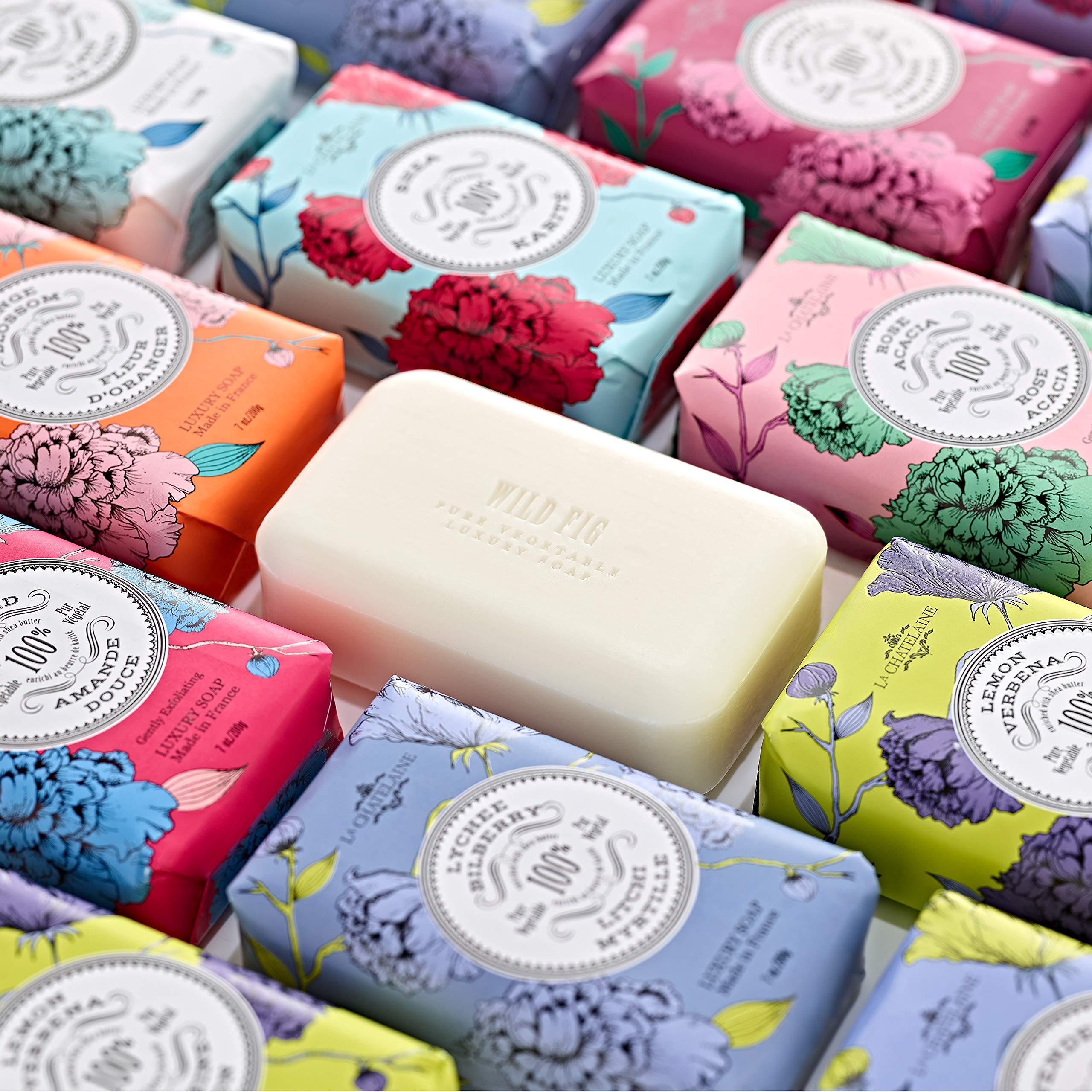 La Chatelaine La Chatelaine Luxury Bar Soap Trio Gift Set Tin  Winter White | Made in France | Natural and Organic Soap Bars | Shea Butter Formula | 3 x 7 oz / 200g (Cherry Almond, Coconut Milk, Lychee Bilberry)