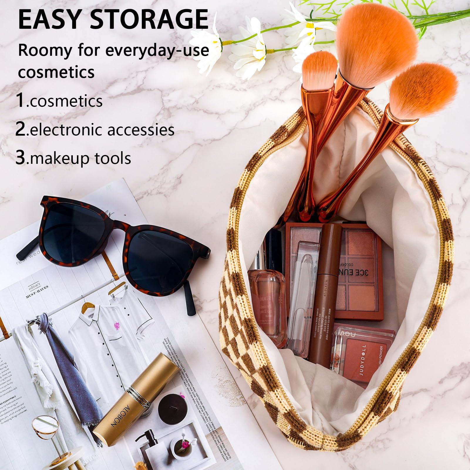 ZLFSRQ Checkered Makeup Bag for Women Large Brown Travel Cosmetic Bag Makeup Pouch for Purse Zipper Toiletry Organizer Kwaii Washable Cute Y2K Aesthetic Trendy Adults Makeup Brushes Storage Bag