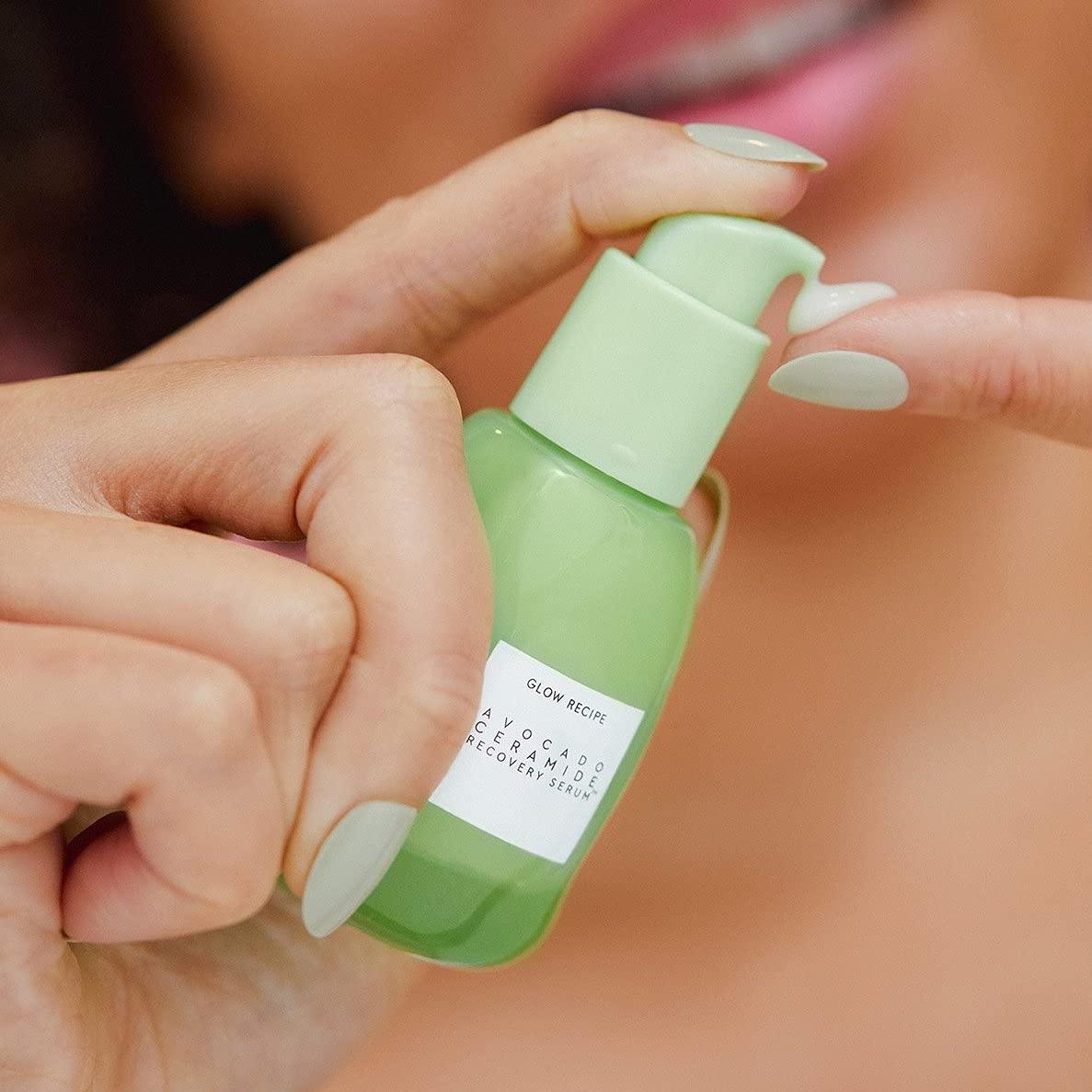 Glow Recipe Glow Recipe Avocado Ceramide Serum - Soothing, Hydrating Face Serum for Women & Men, Redness Relief & Skin Barrier Repair - Lightweight, Milky Korean Skincare for Dry, Sensitive Skin (30 ml)