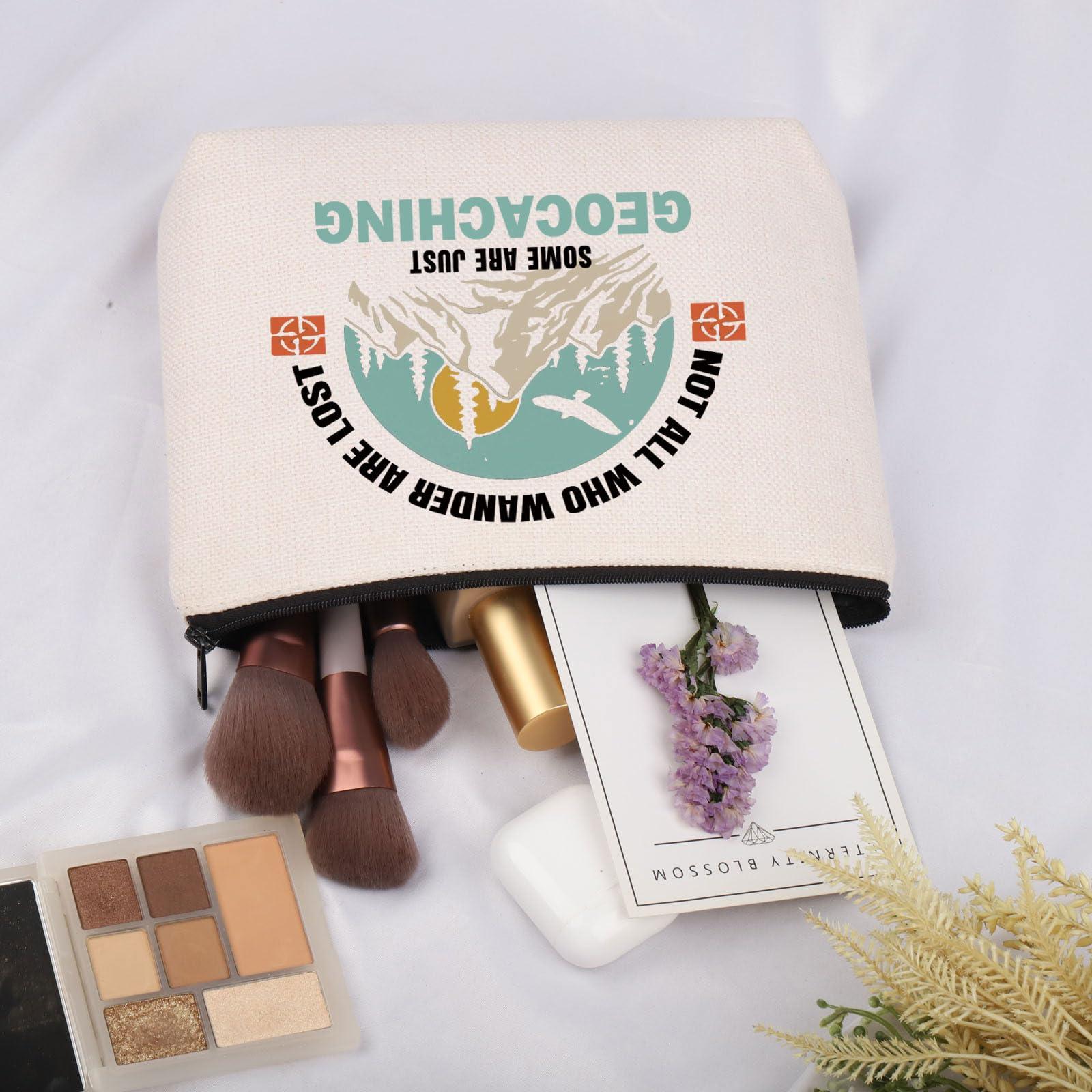 JNIAP JNIAP Geocache Lover Gift Not All Who Wander Are Lost Cosmetic Bag Rock Collector Gift (just geocaching Bag)